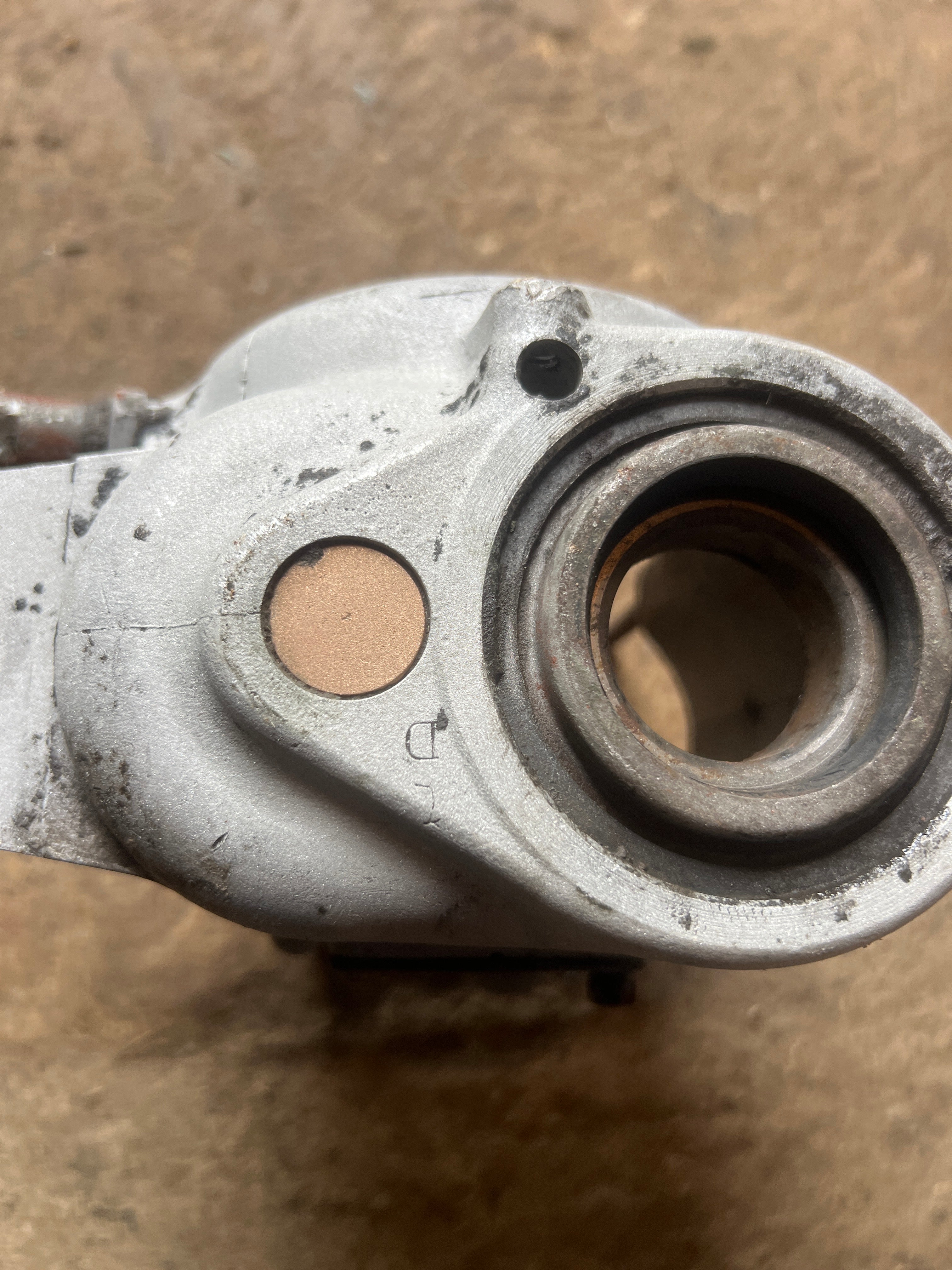 BSA 350 500 650 swinging arm 4 speed gearbox shell
