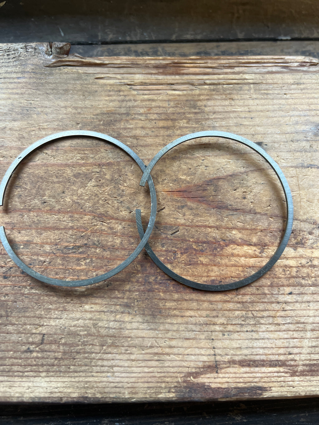 Matchless 250cc model G2 2 compression rings
