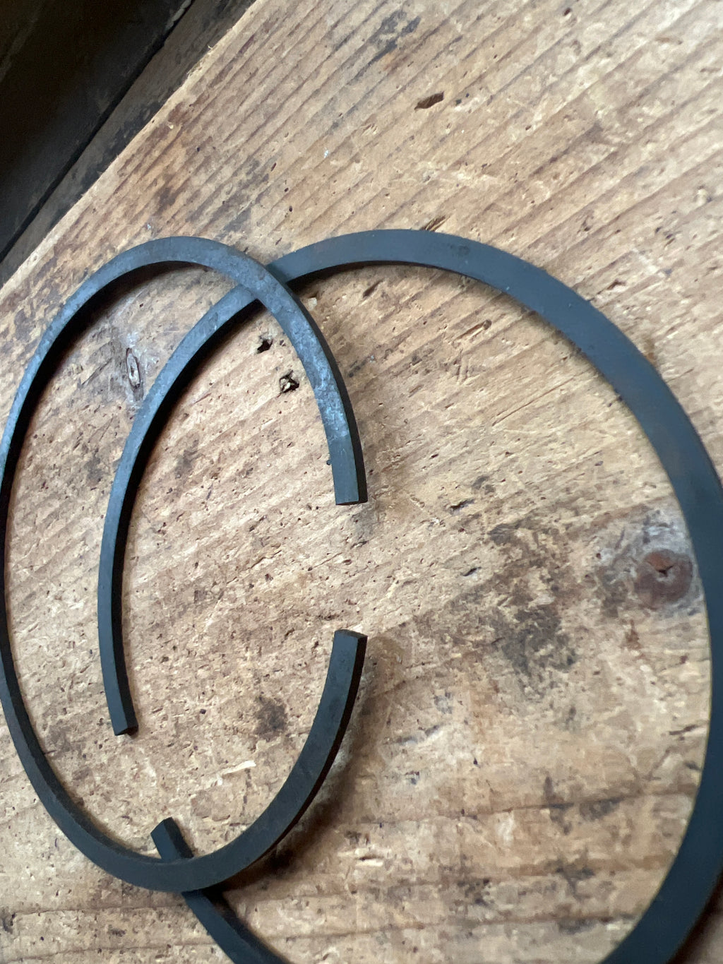 BSA B40 Piston compression rings NOS