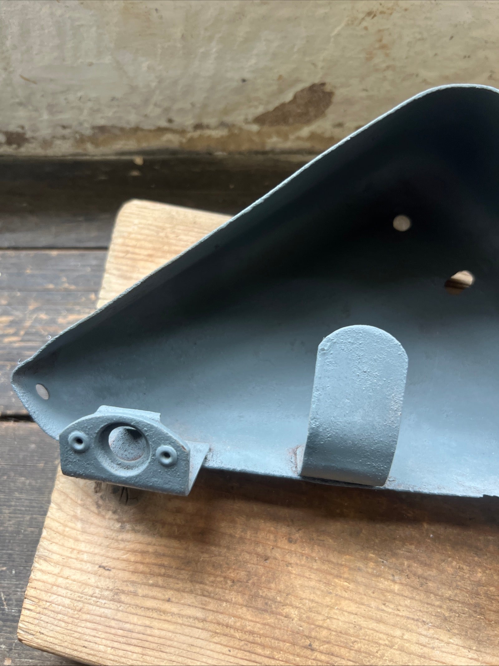 40-9172 BSA B44 B25 Tool tray