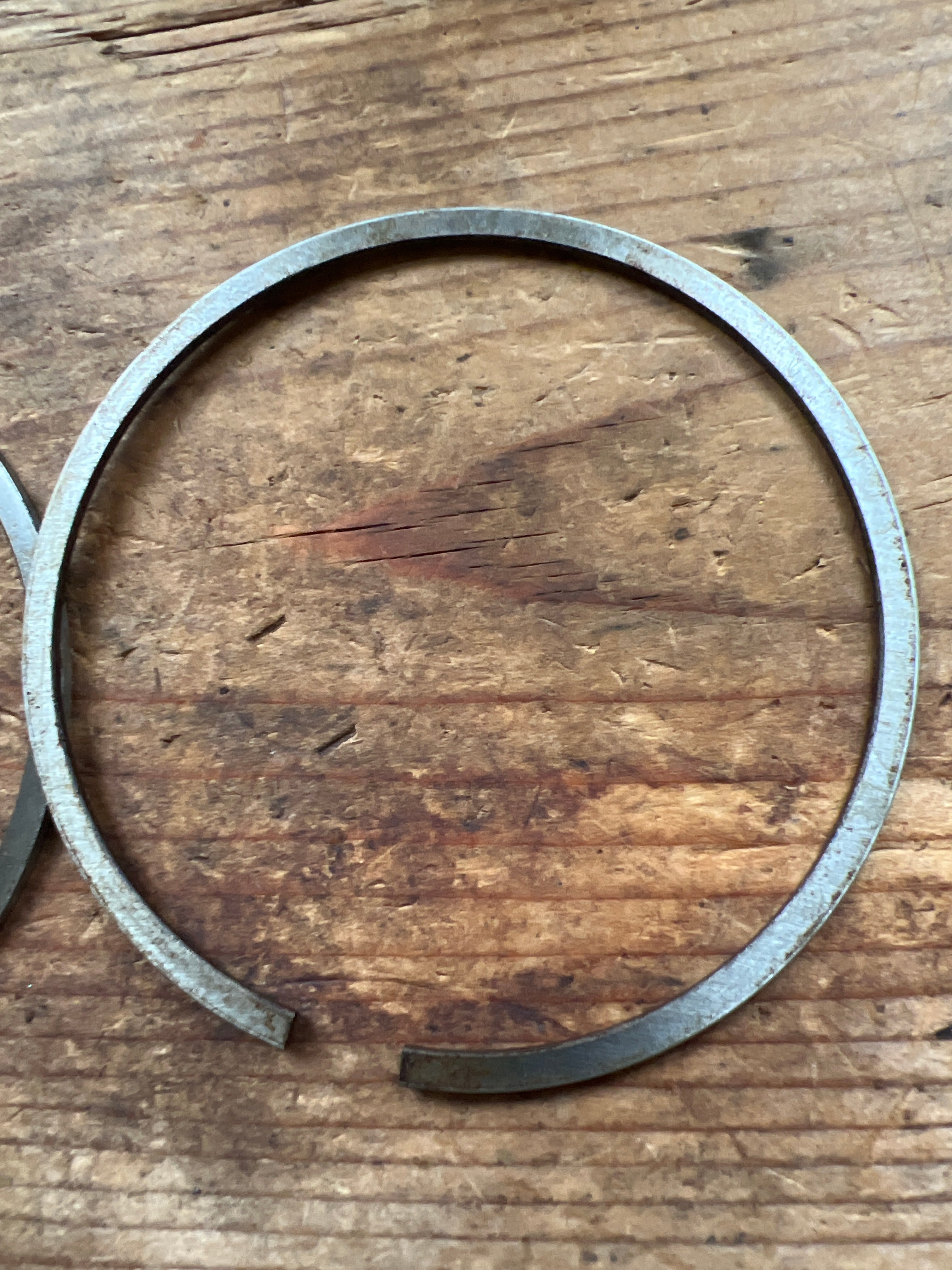 Norton 490cc singles 16H ES2 Inter 18, 500T, 30  compression rings