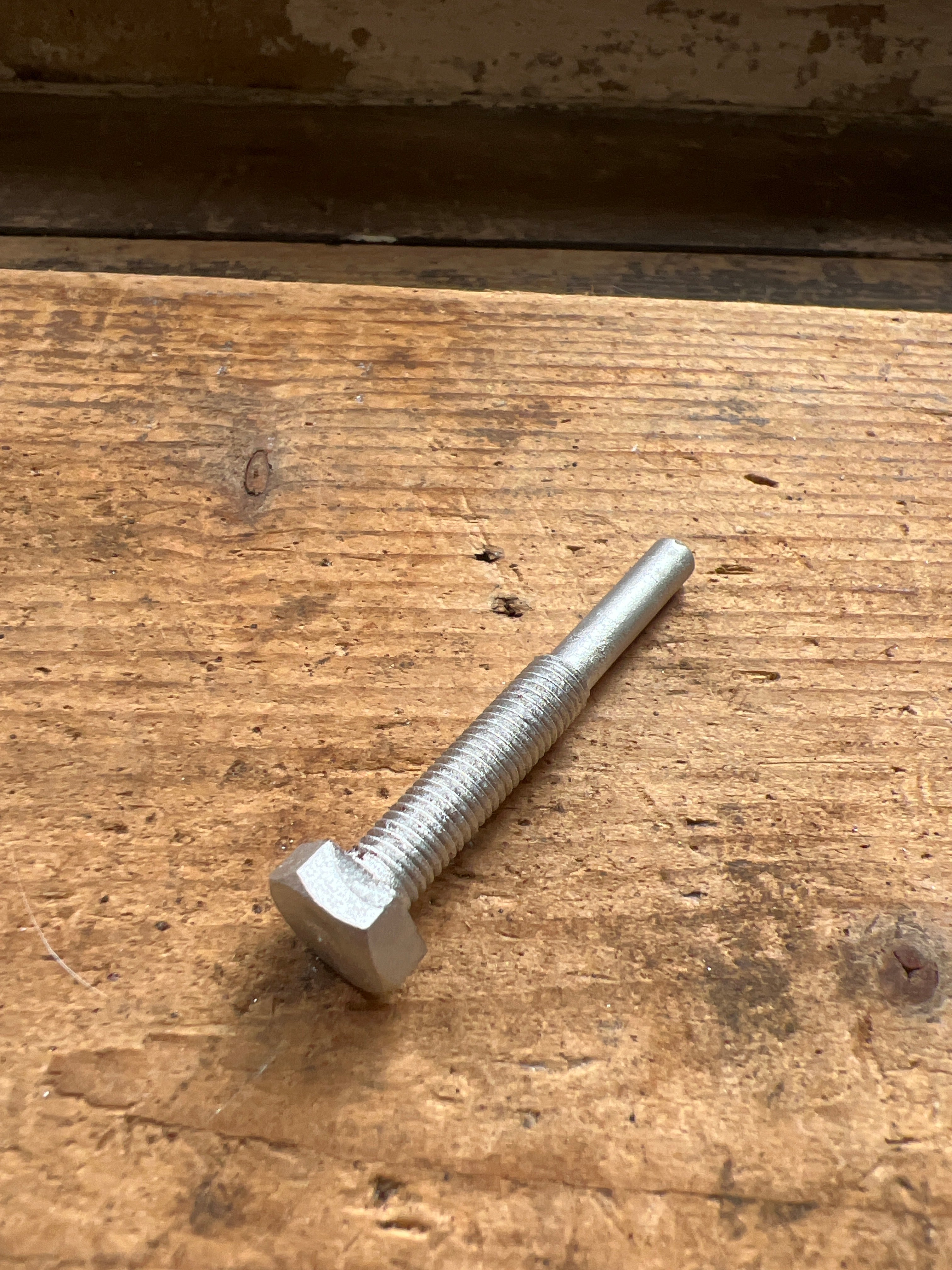 Triumph Triple throttle adjusting screw E9252