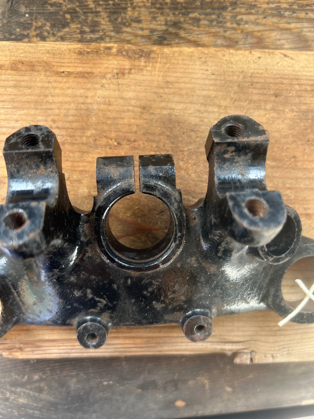 Triumph Top fork yoke 97-3662 500/650 Twins NOS