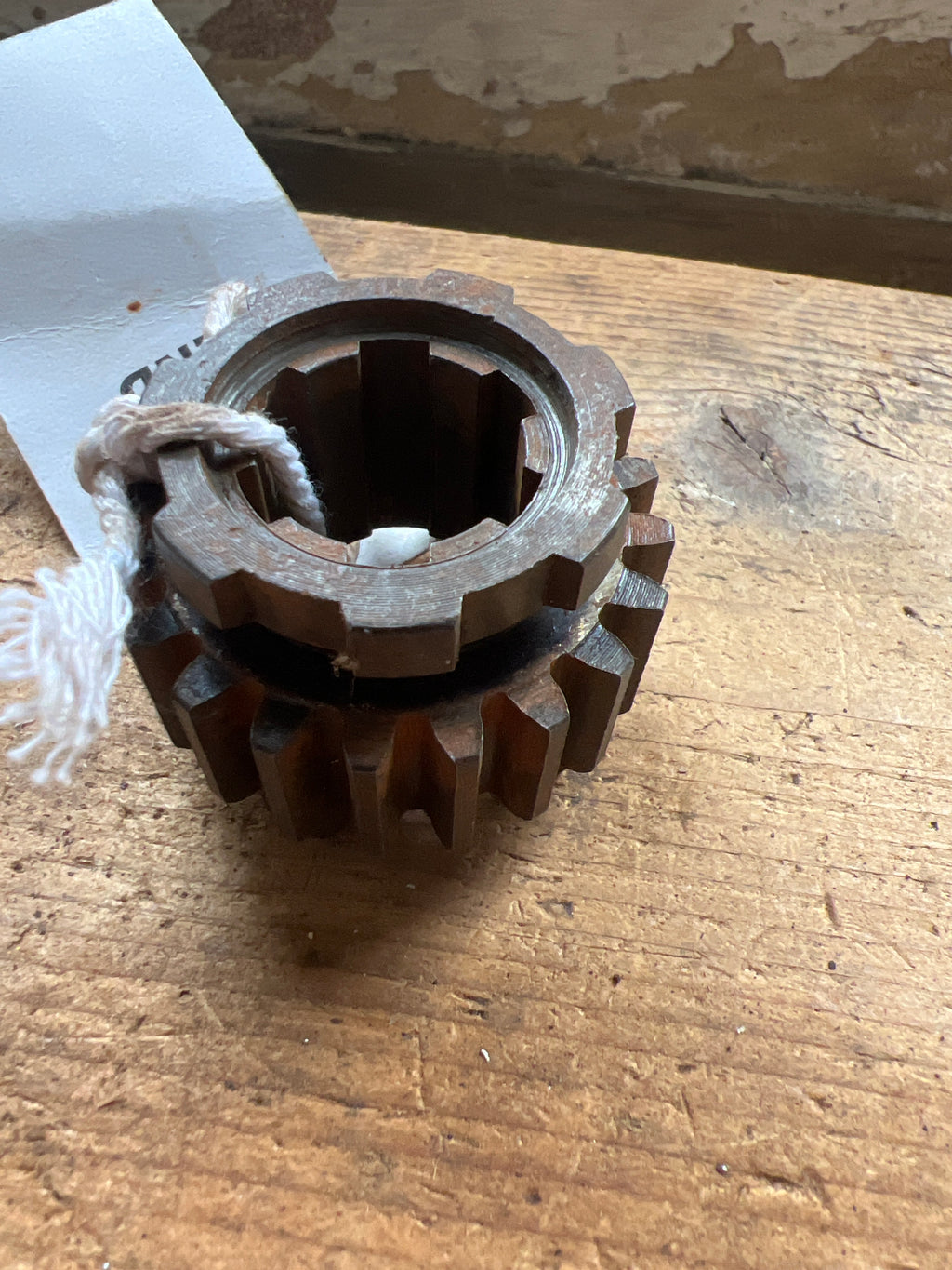 Triumph T3997 or 57-3997 T100R. 1974 etc gearbox Layshaft sliding gear 20 Tooth
