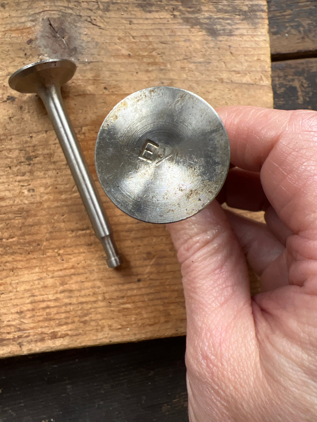 Triumph/BSA 250cc Twin scooter Tigress/Sunbeam exhaust valves 76-60