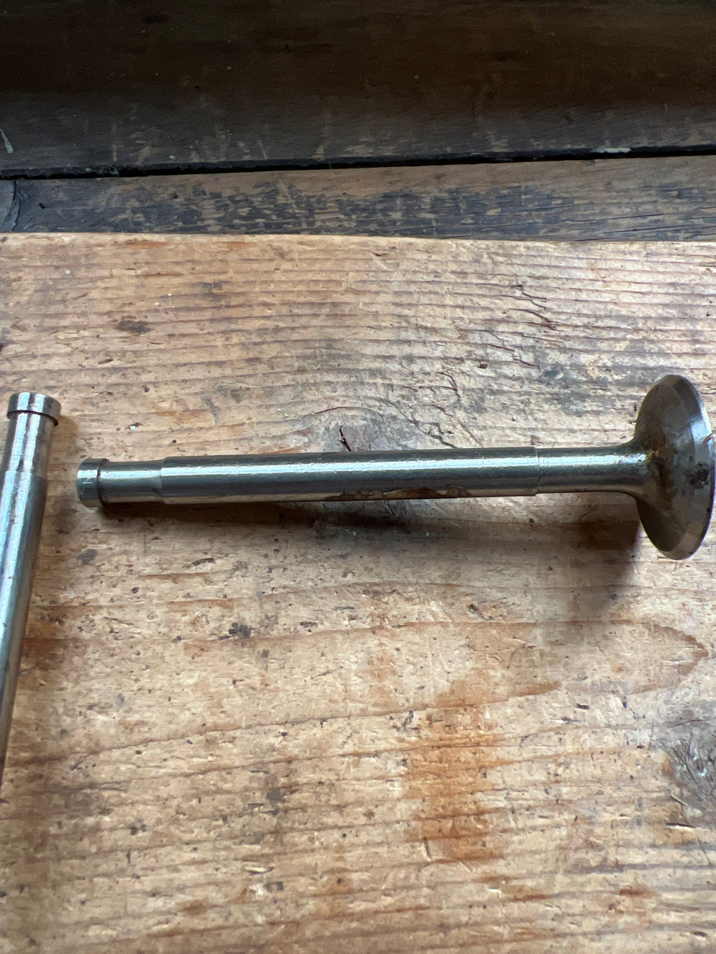 Triumph TRW 500cc Twin side valves EX W/D Inlet valves