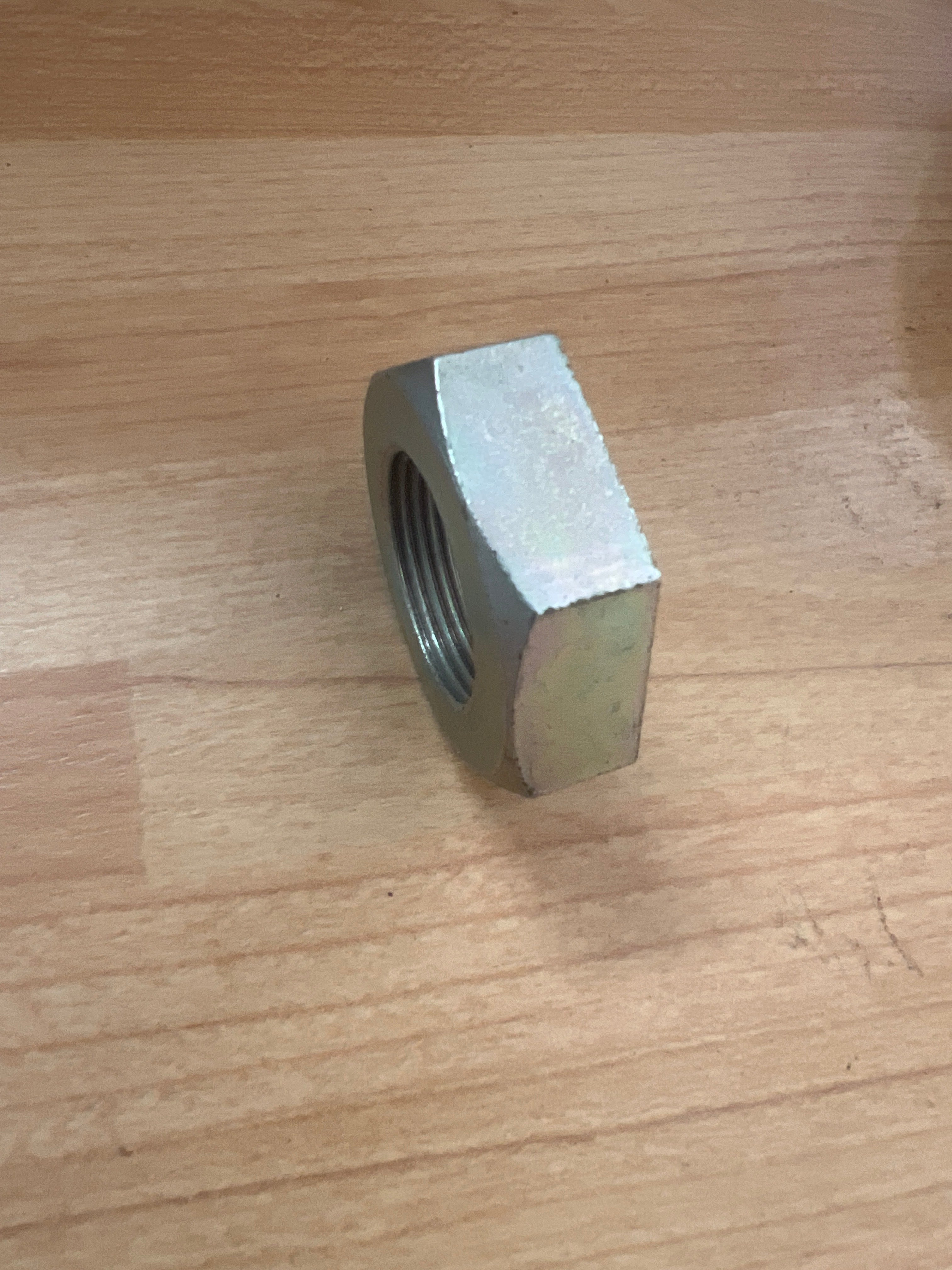 W1052 Triumph 500/650 Twins Q/D rear hub stub spindle nut NOS