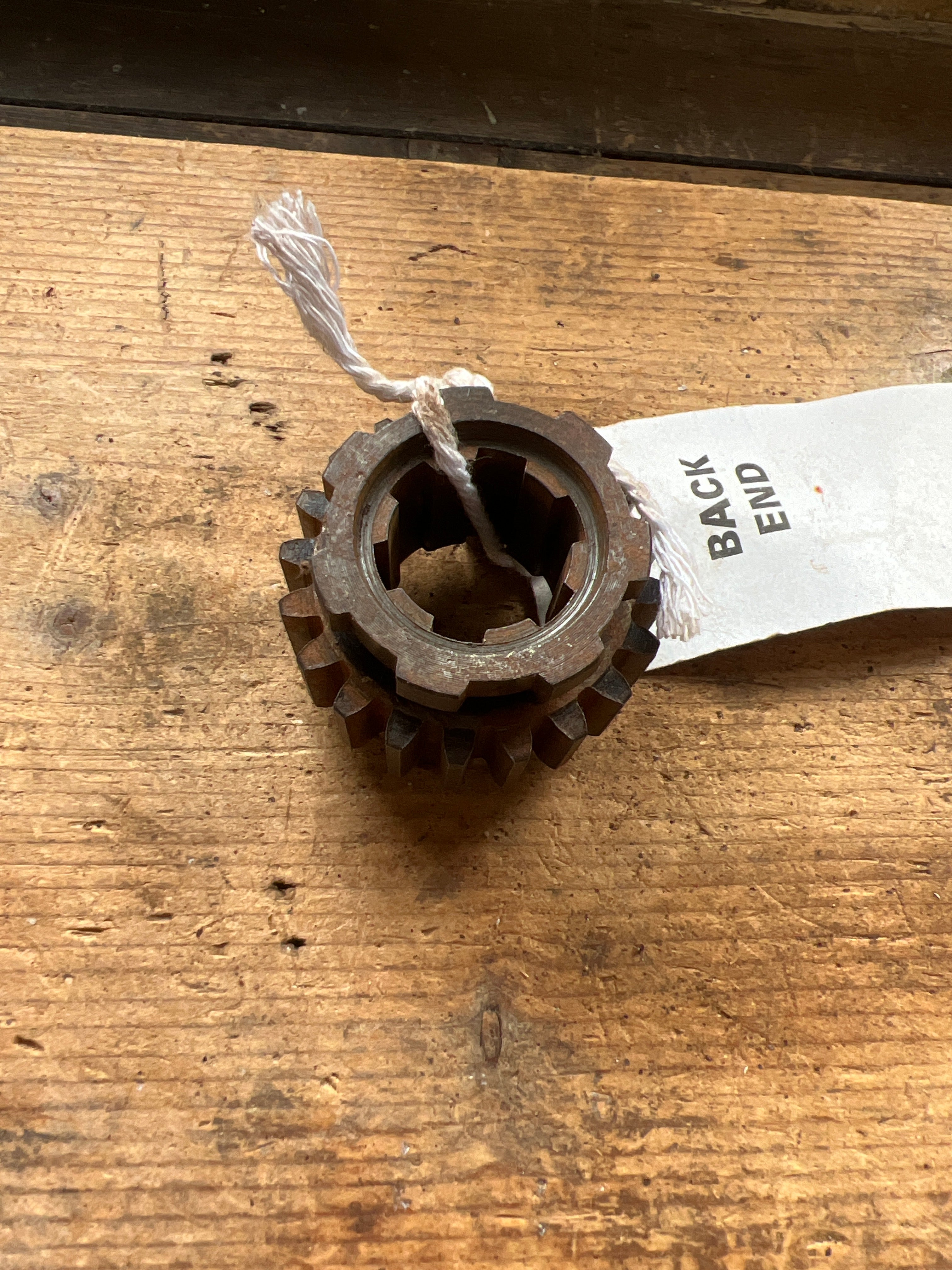 Triumph T3997 or 57-3997 T100R. 1974 etc gearbox Layshaft sliding gear 20 Tooth