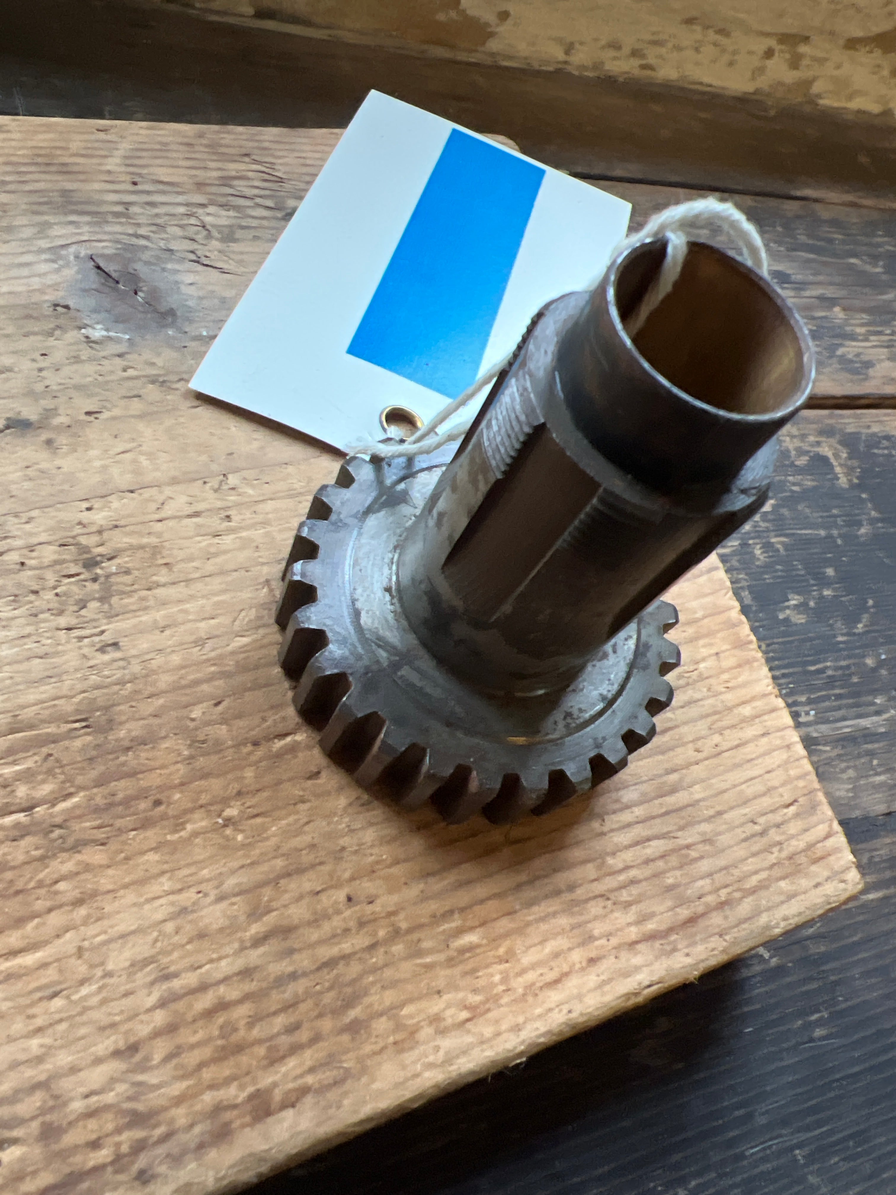 BSA C15 points on side gearbox main shaft sleeve gear 41-3042