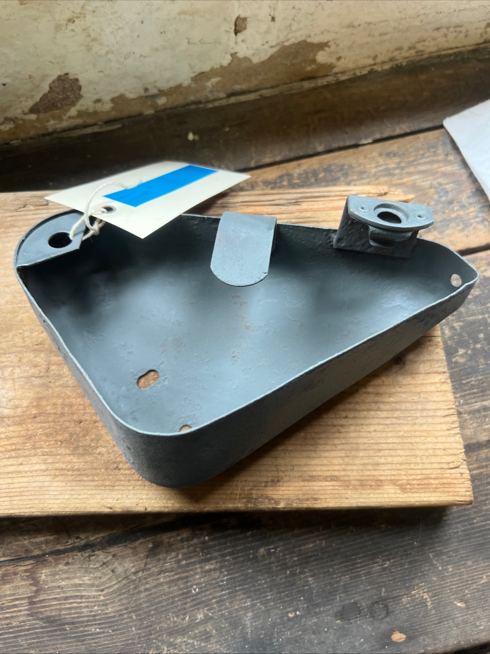 40-9172 BSA B44 B25 Tool tray