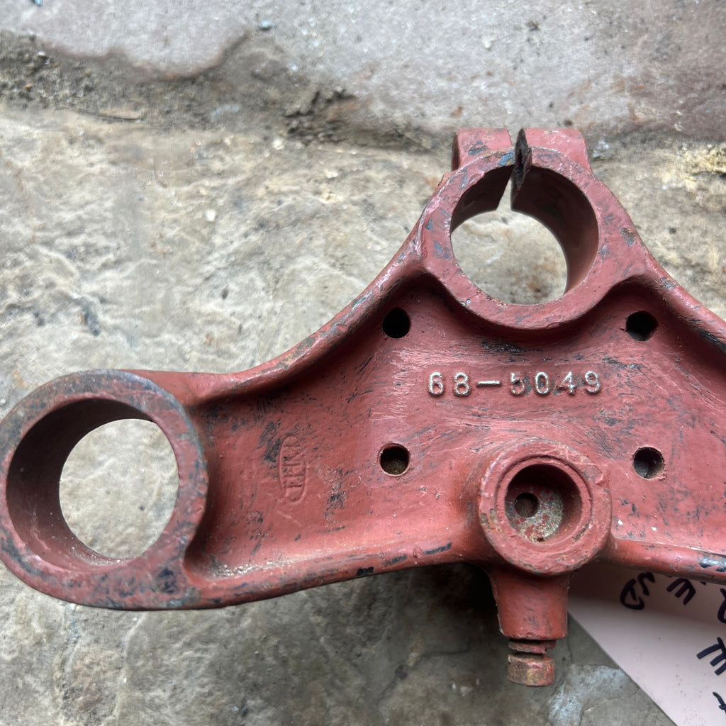 68-5049 BSA BSA A65 Nacelle type top fork yoke used