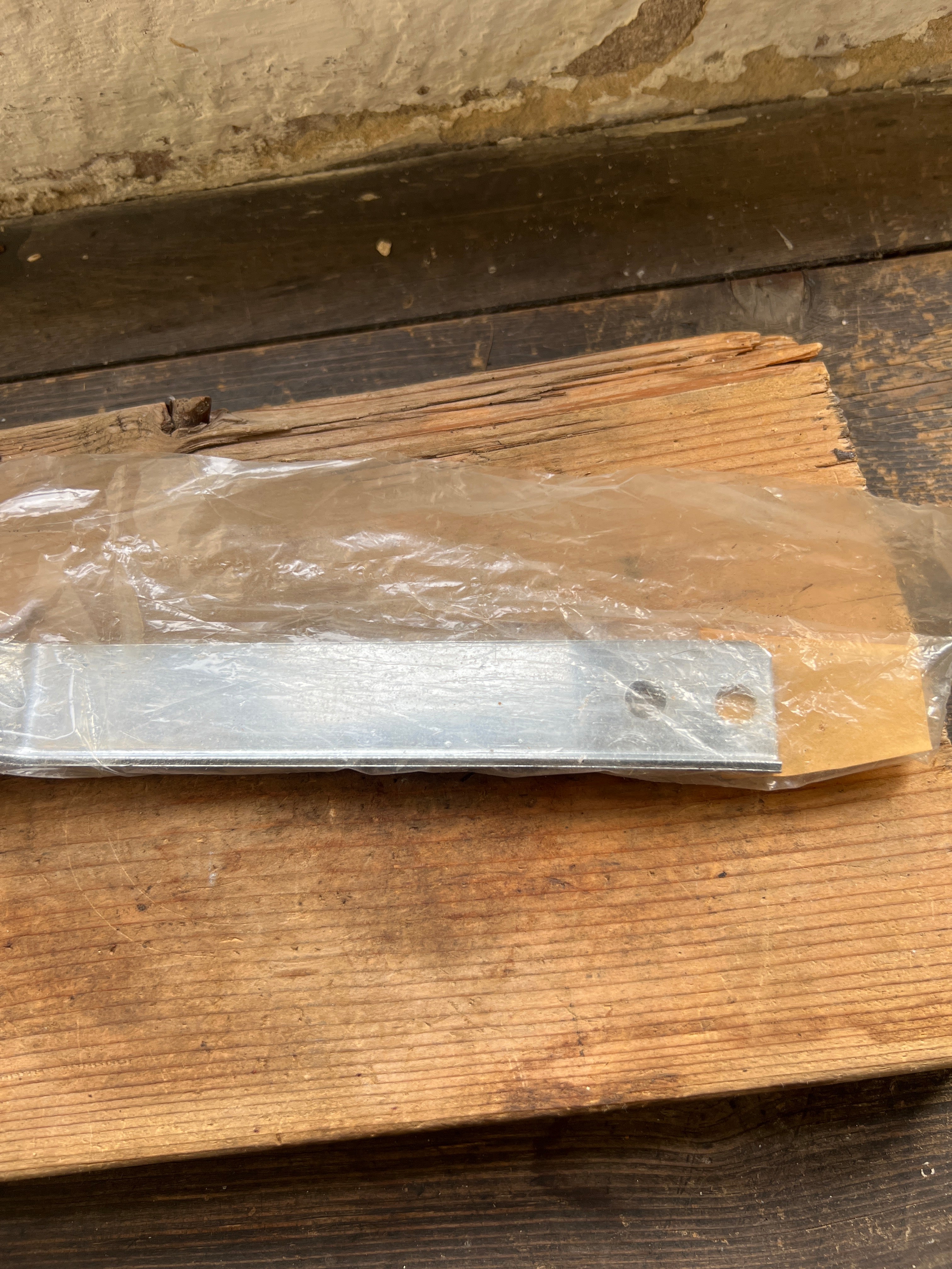Right hand front chrome front mudguard flat stay 68-6550/3