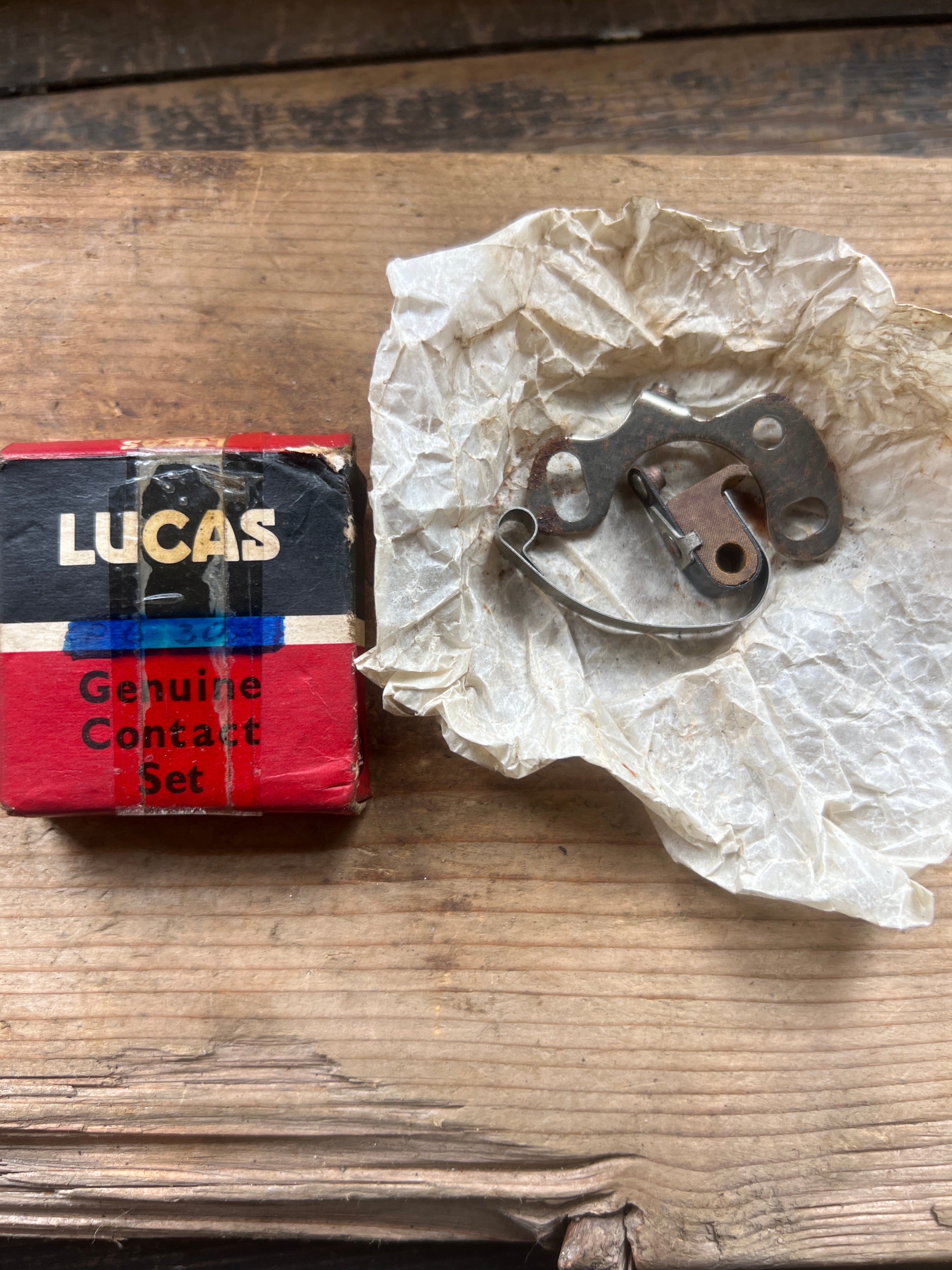BSA C10 C11 distributor points NOS