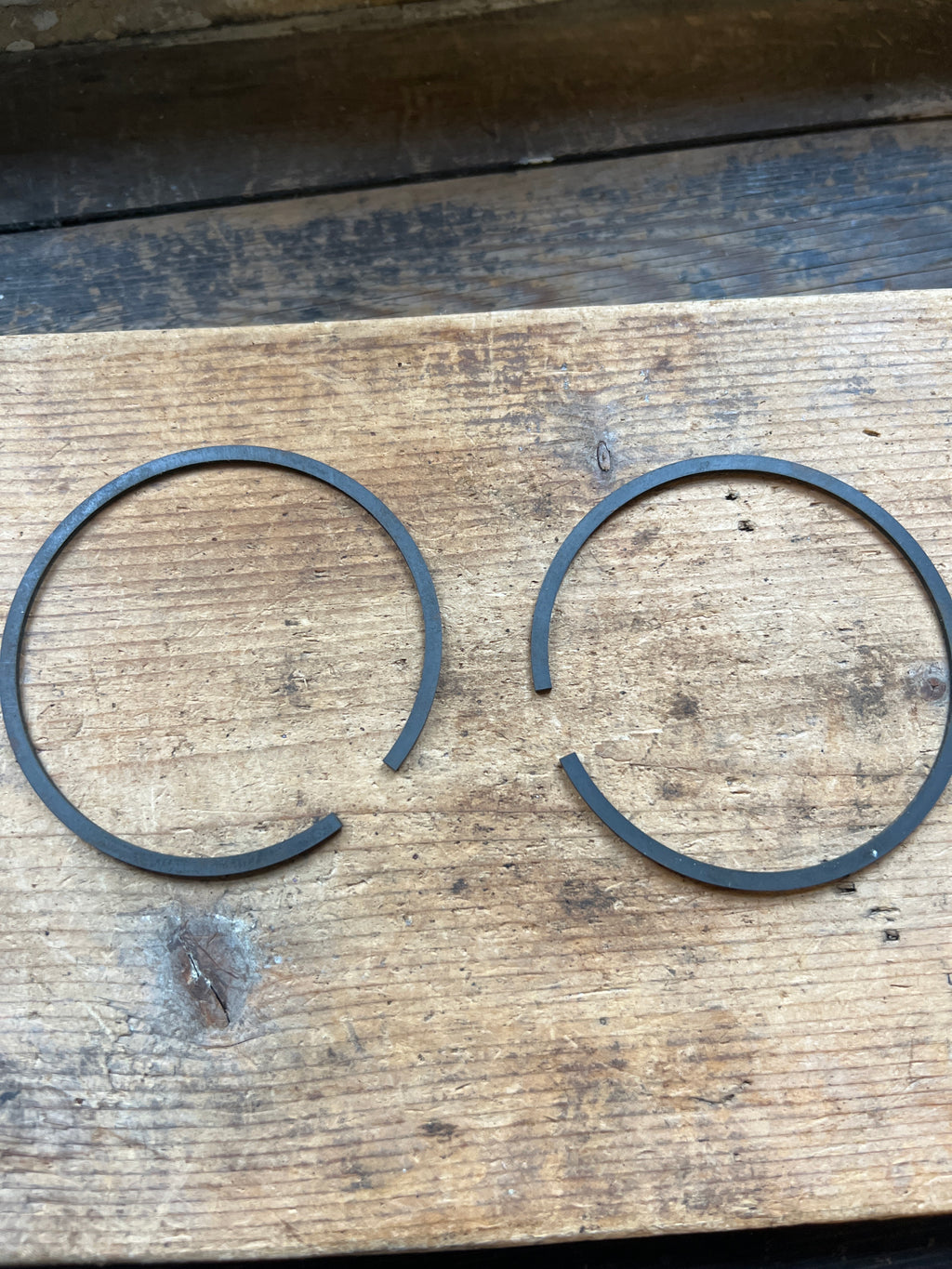 BSA B40 Piston compression rings NOS