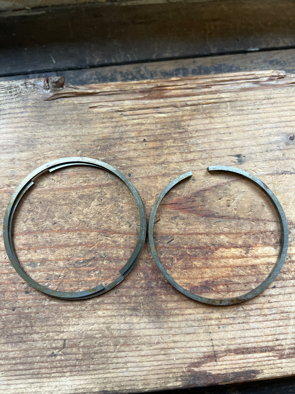 Triumph 350cc Single Tiger 80 +40 piston ring set NOS