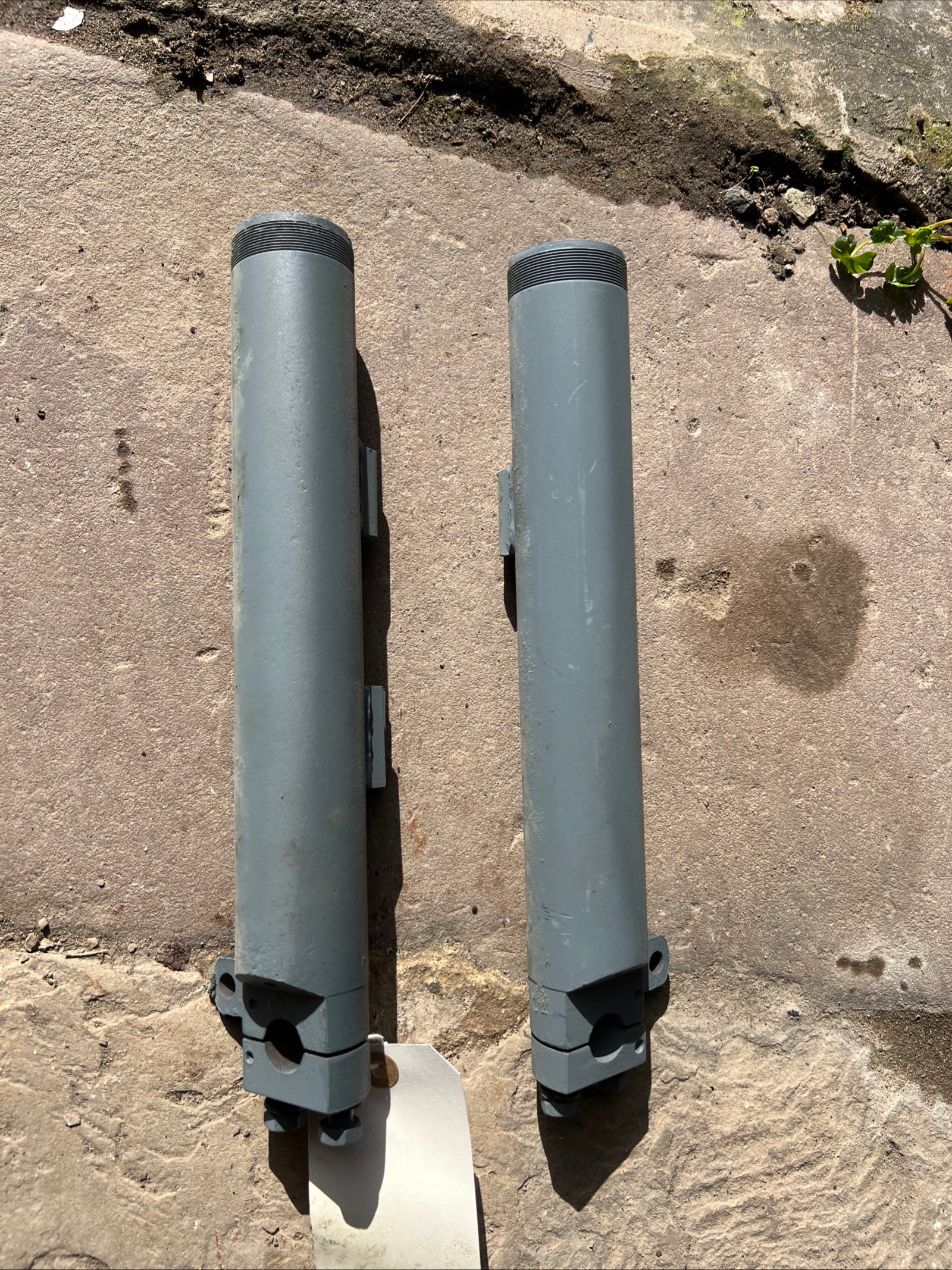 BSA Rocket 3 Mk1 Triple front fork sliders 97- 3921 97-3922