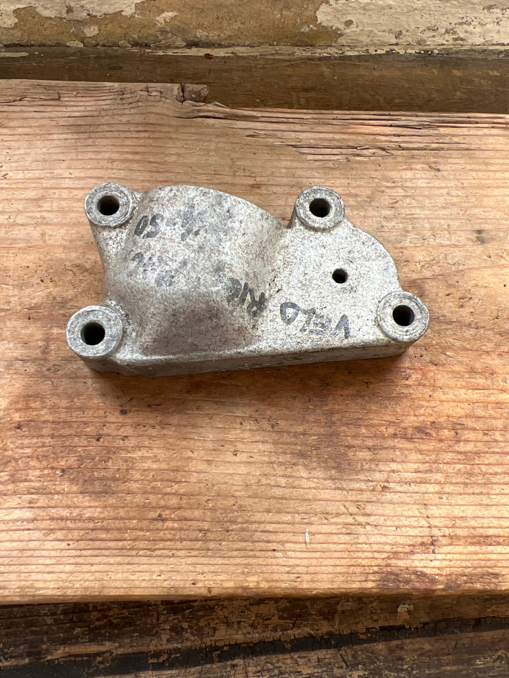VELO Mac rocker box valve cover