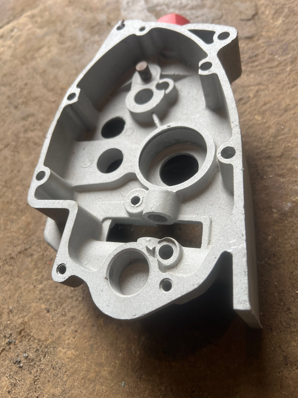 Triumph T150 inner gearbox case NOS