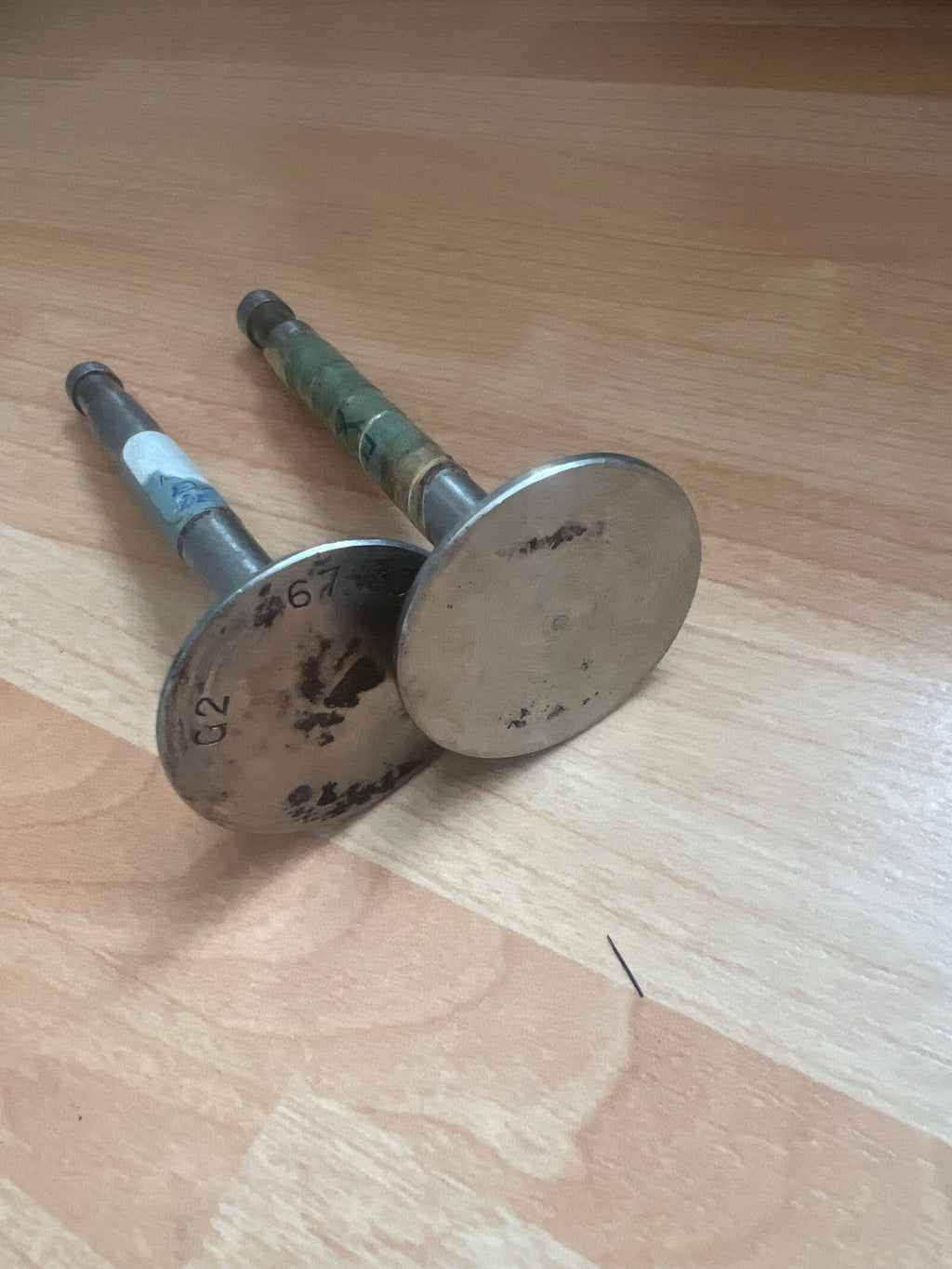 BSA ZA7 pair of rigid exhaust valves V118 67-30 NOS