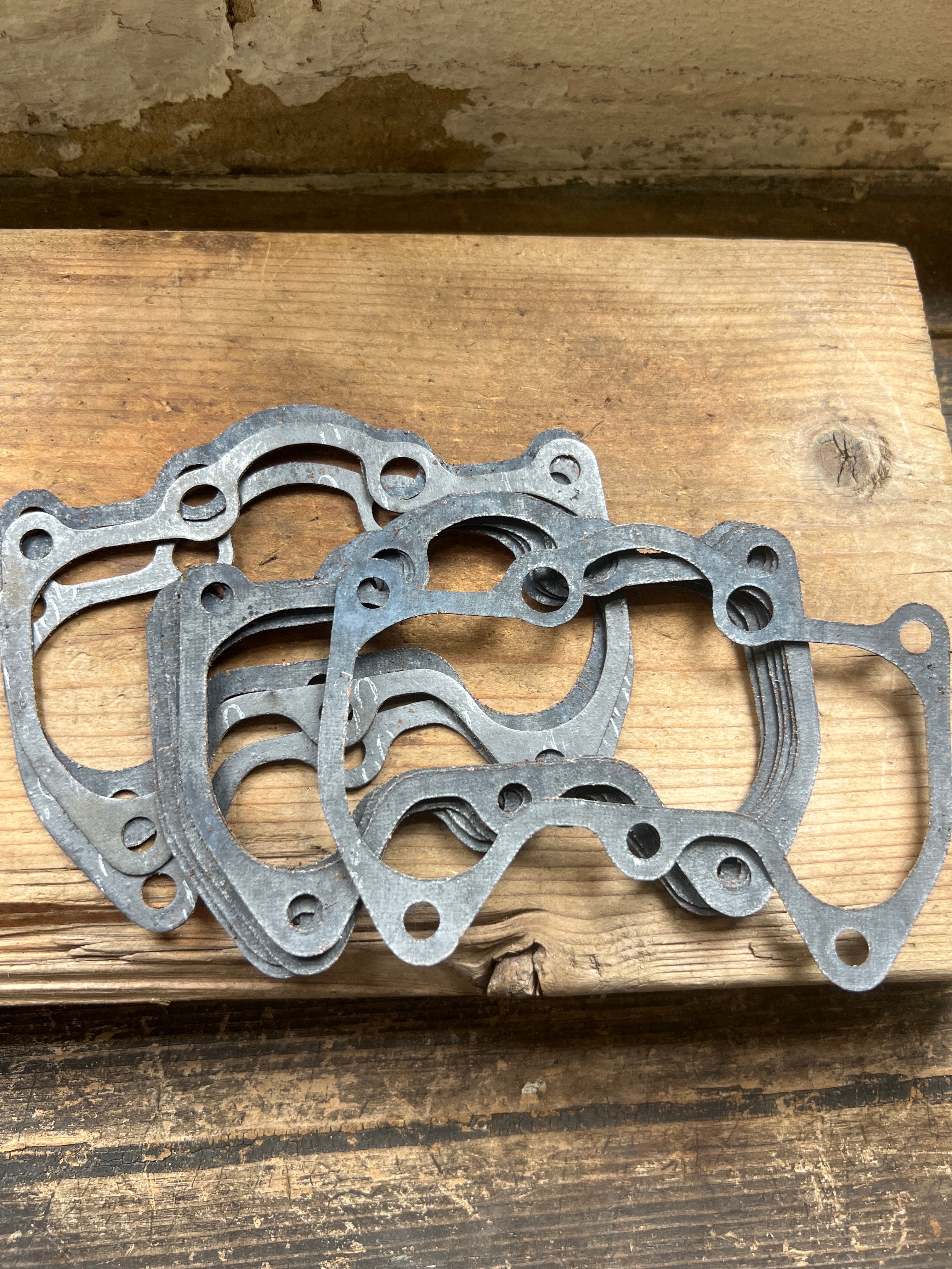 E3552 70-3552 Triumph 650 pre unit rocker box to head gaskets