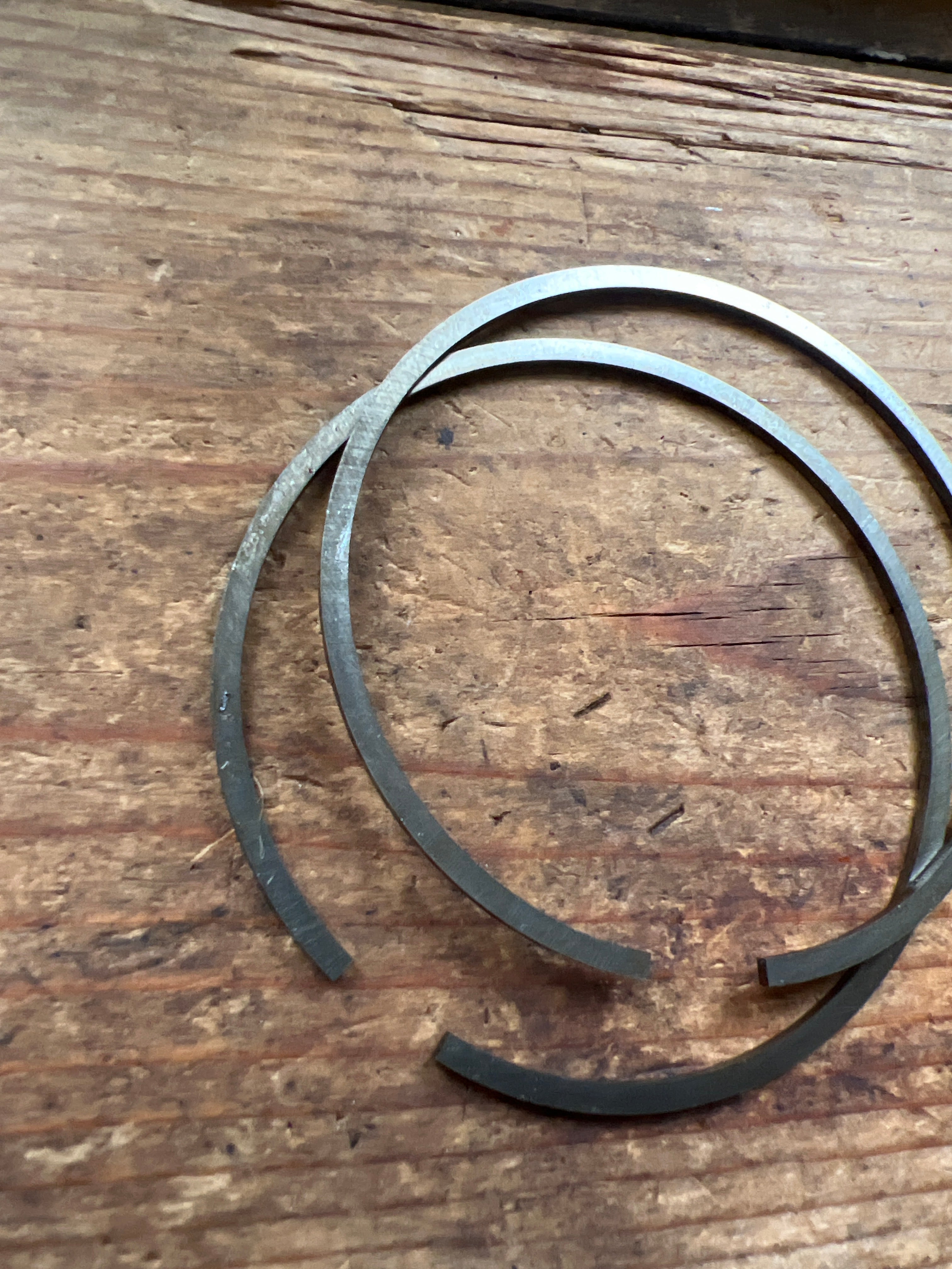 Matchless 250cc model G2 2 compression rings