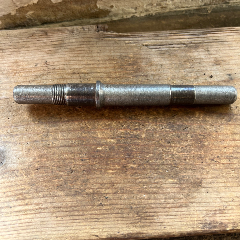 Triumph BSA Bantam/Cub swinging arm type wheel spindle 90-5702
