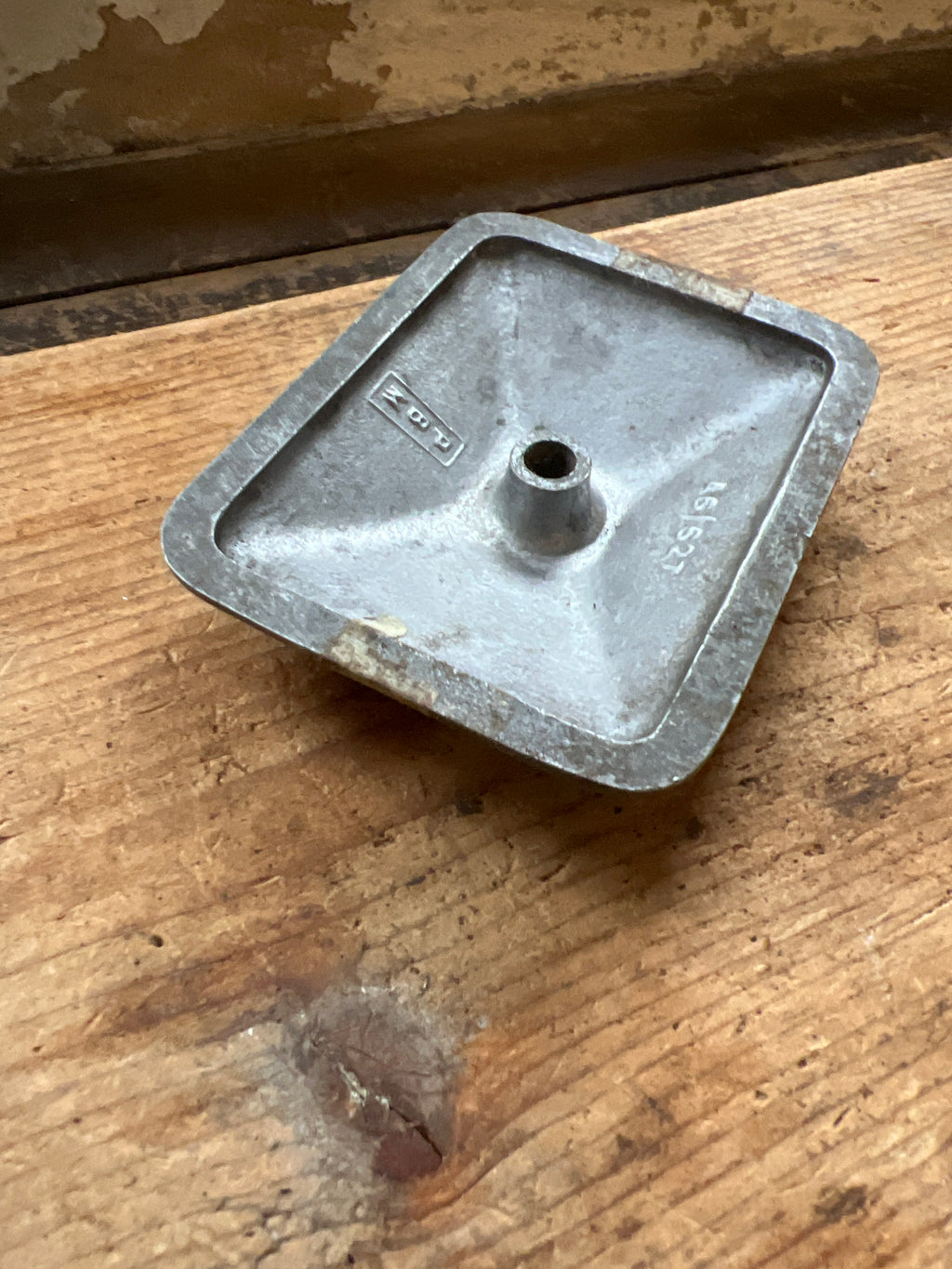 Royal Enfield tappet cover A6/627