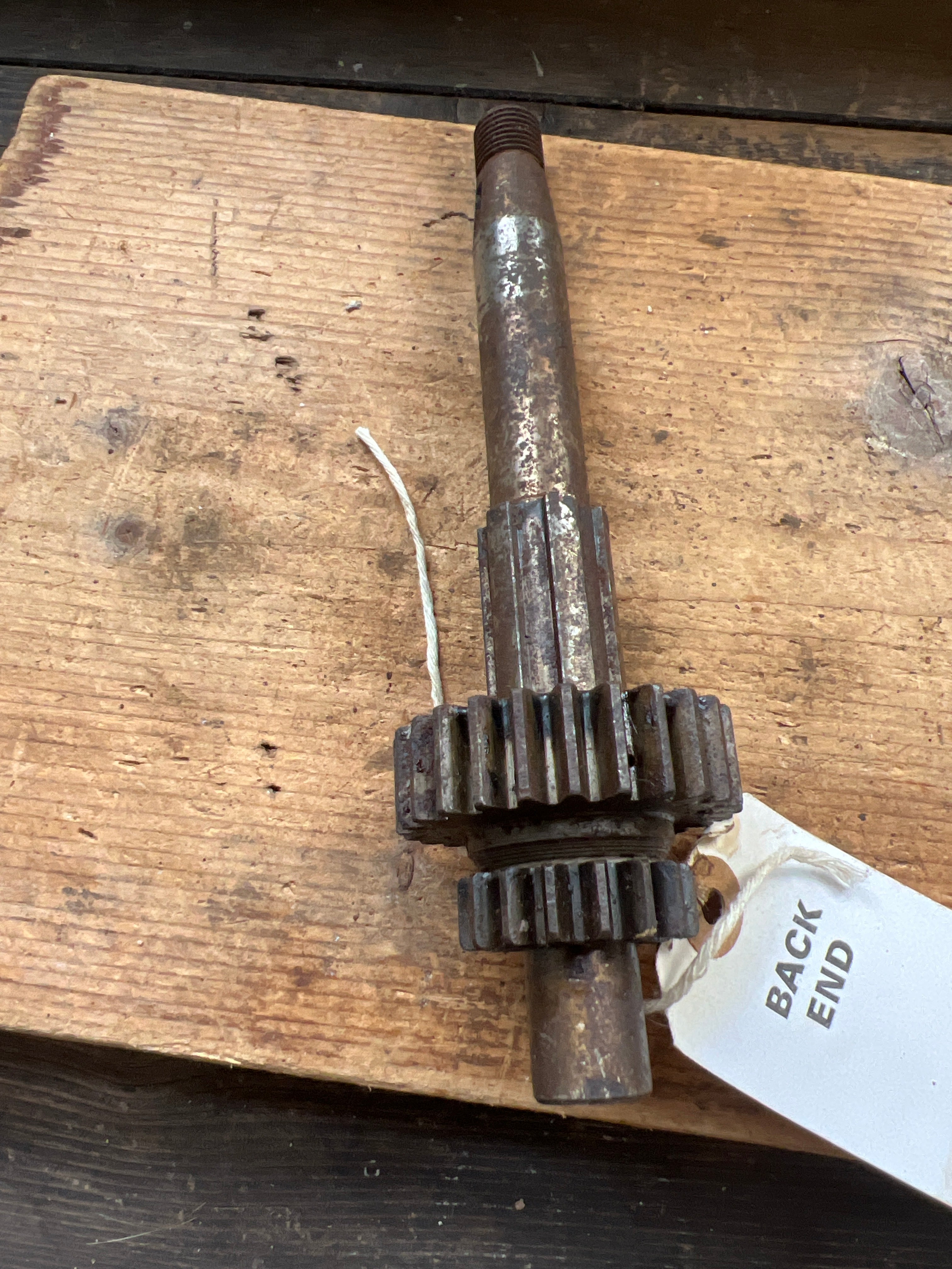 Triumph tiger Cub mainshaft & 2 gears T1588