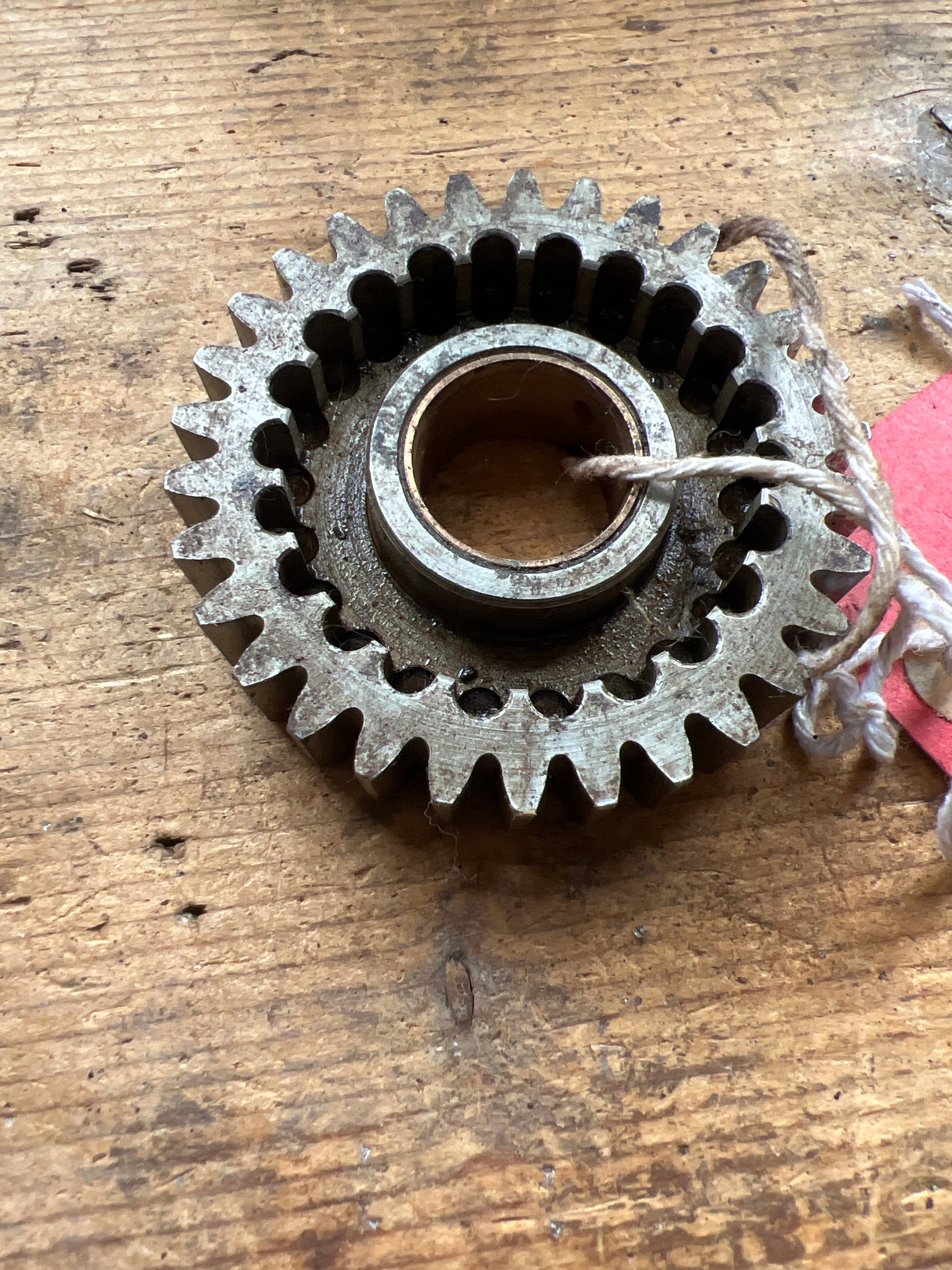 Triumph pre unit T926 500/650 Twins gearbox Layshaft 1st spinning gear