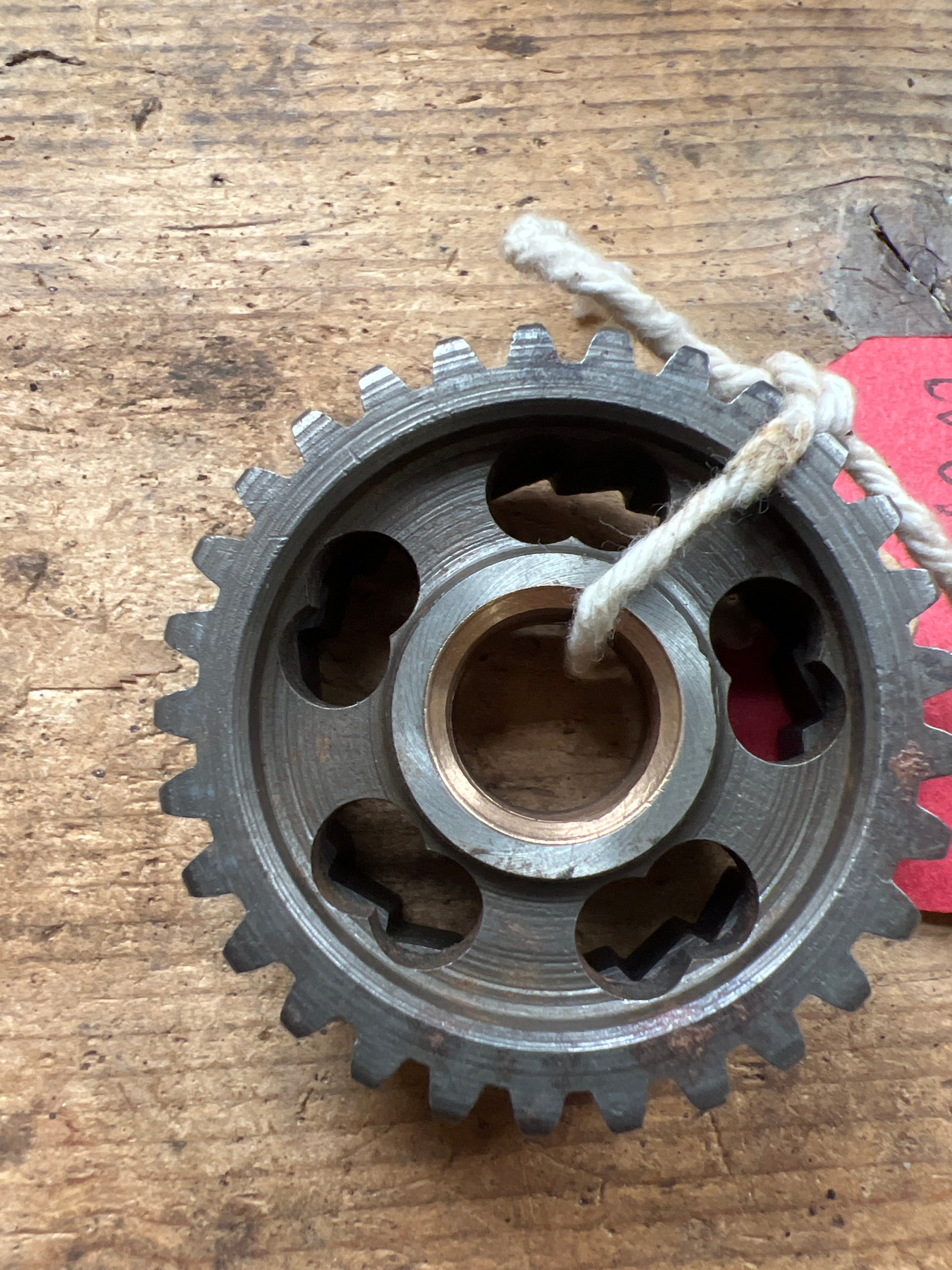 BSA 40-3176 C15 distributor type engine early kickstart gear with ratchet