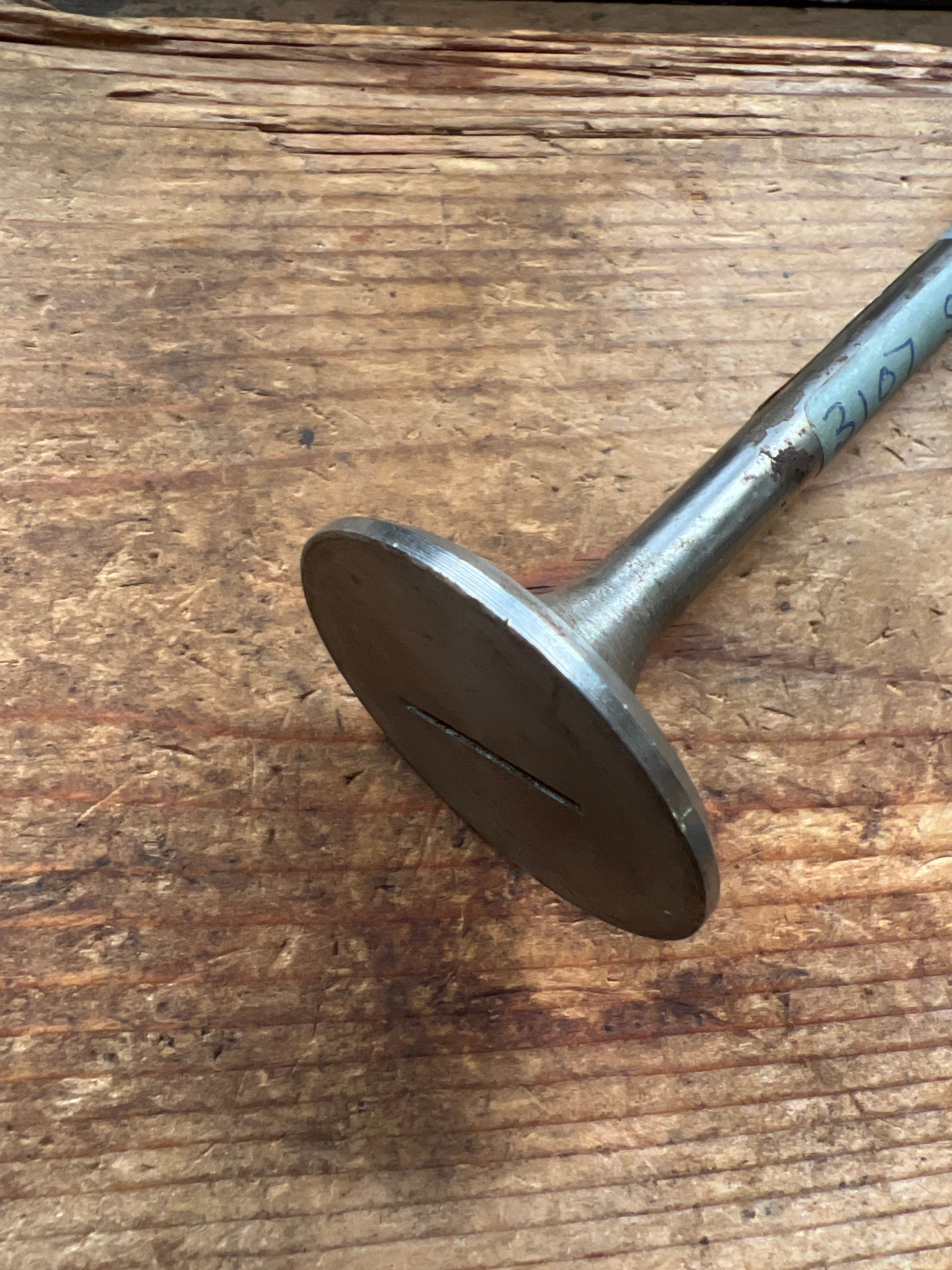 Triumph 600cc Side valve single Inlet valve 1937-39