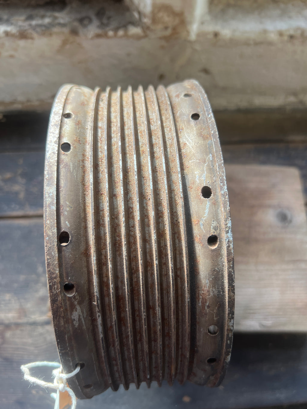 Triumph 3TA 5TA T100A 7” single leading shoe front full width wheel hub