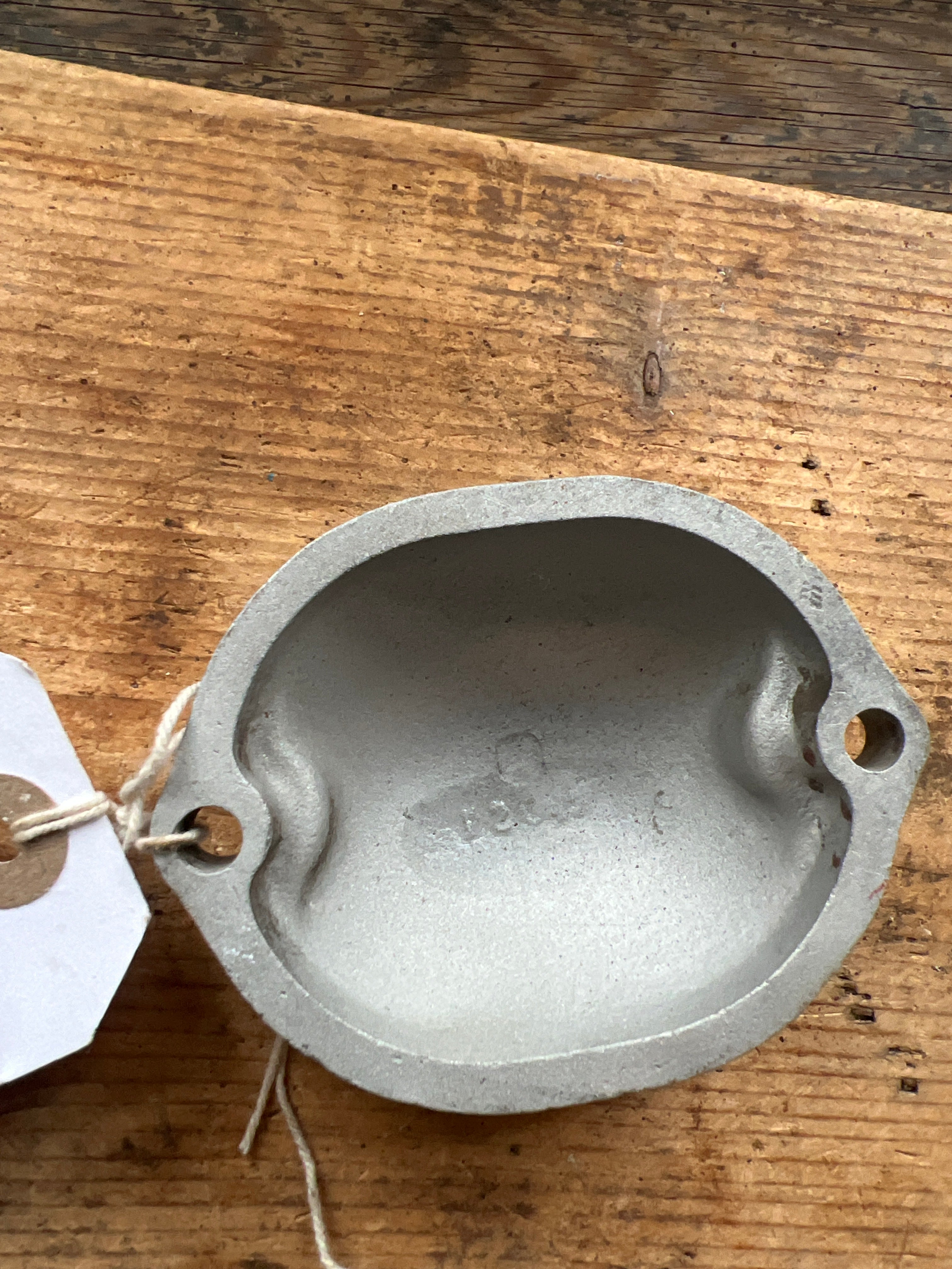 Norton Twins Exhaust valve cover used  NM 18093A