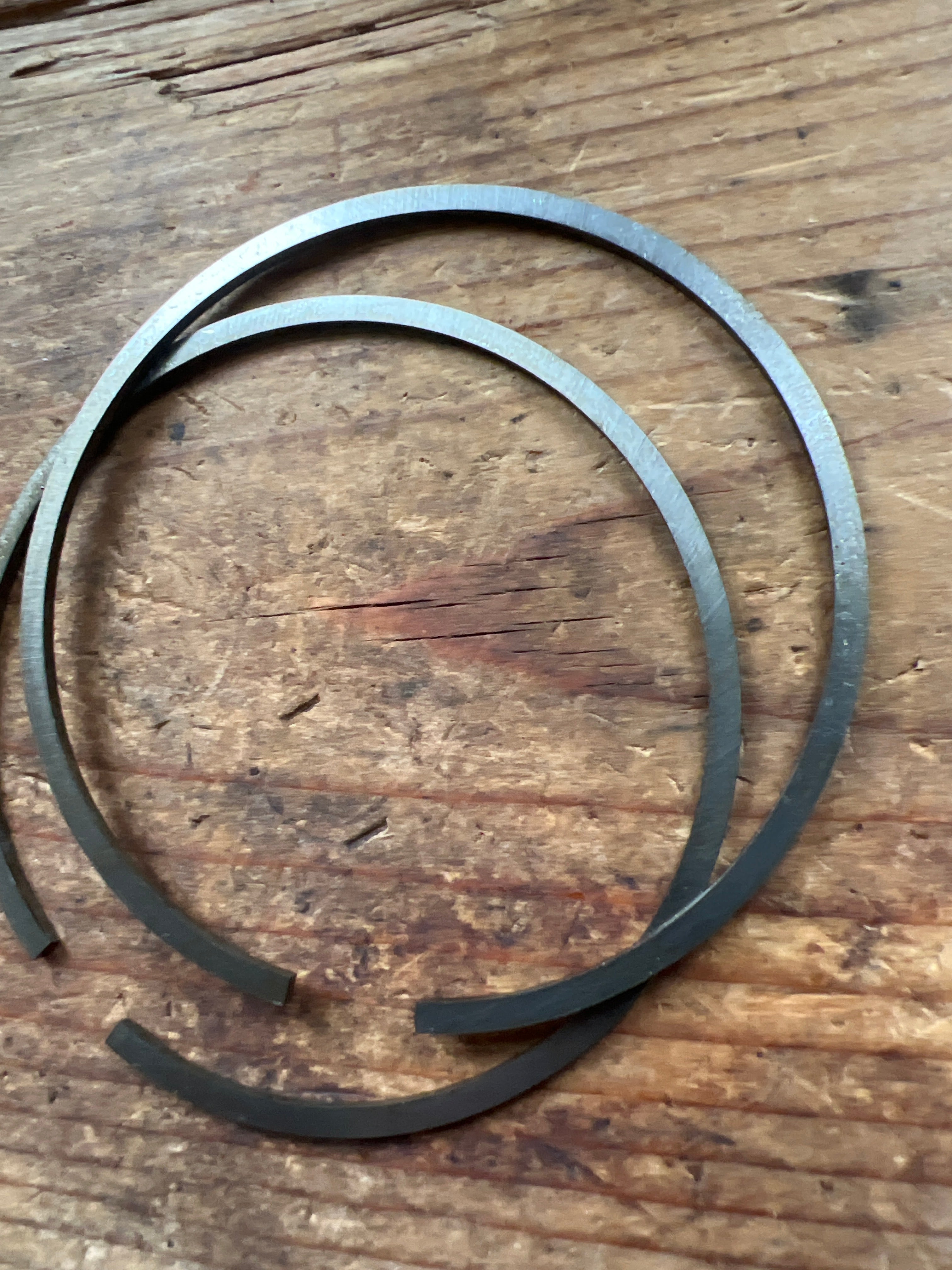 Matchless 250cc model G2 2 compression rings