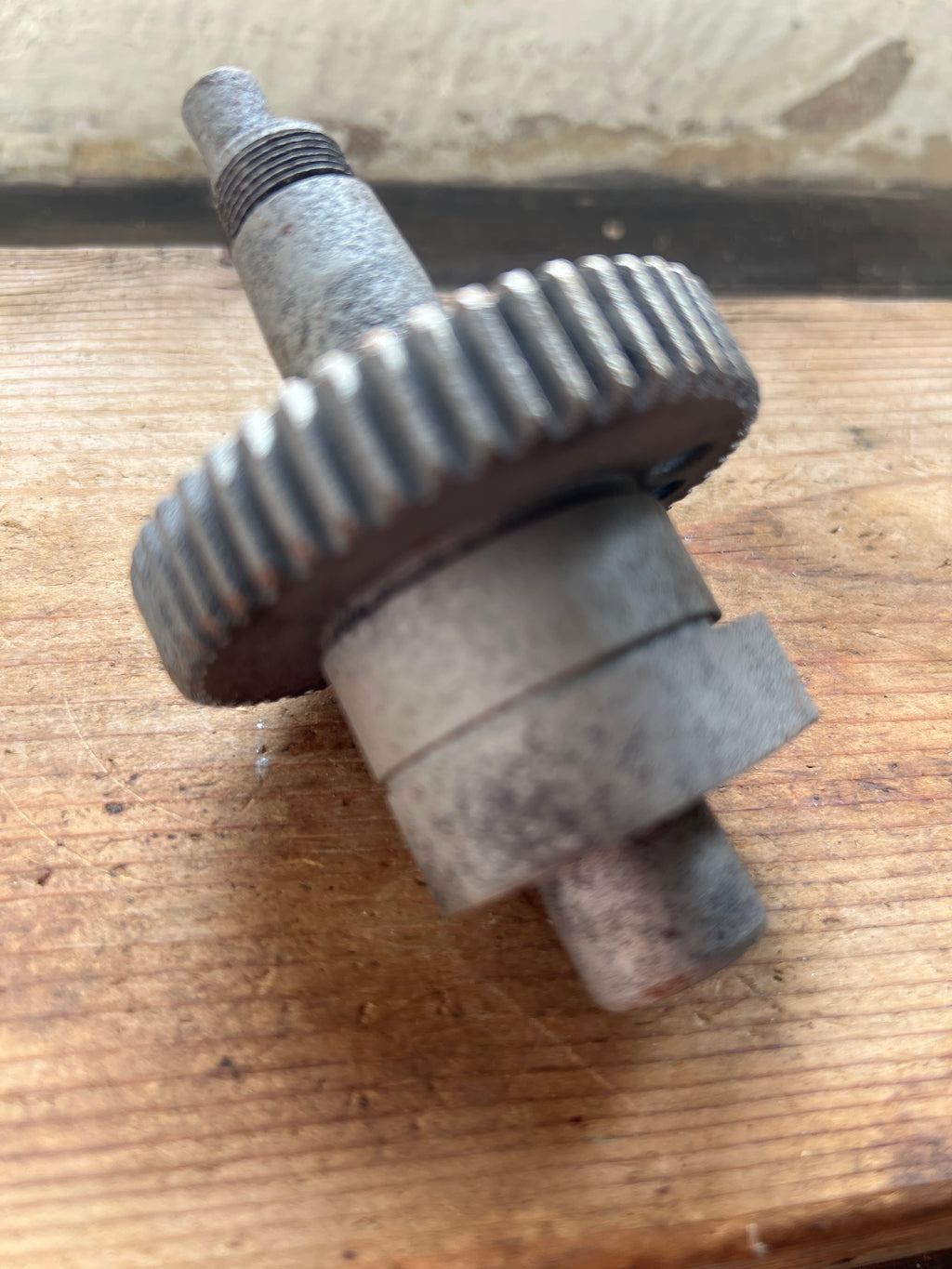 Ariel 350/500 single cylinder 2 lobe cam shaft & gear