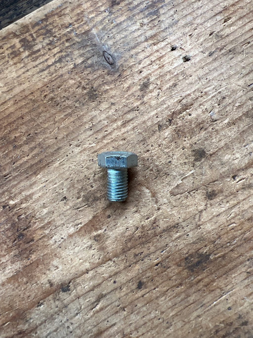 Triumph triple oil tank mounting bolt 21-1822