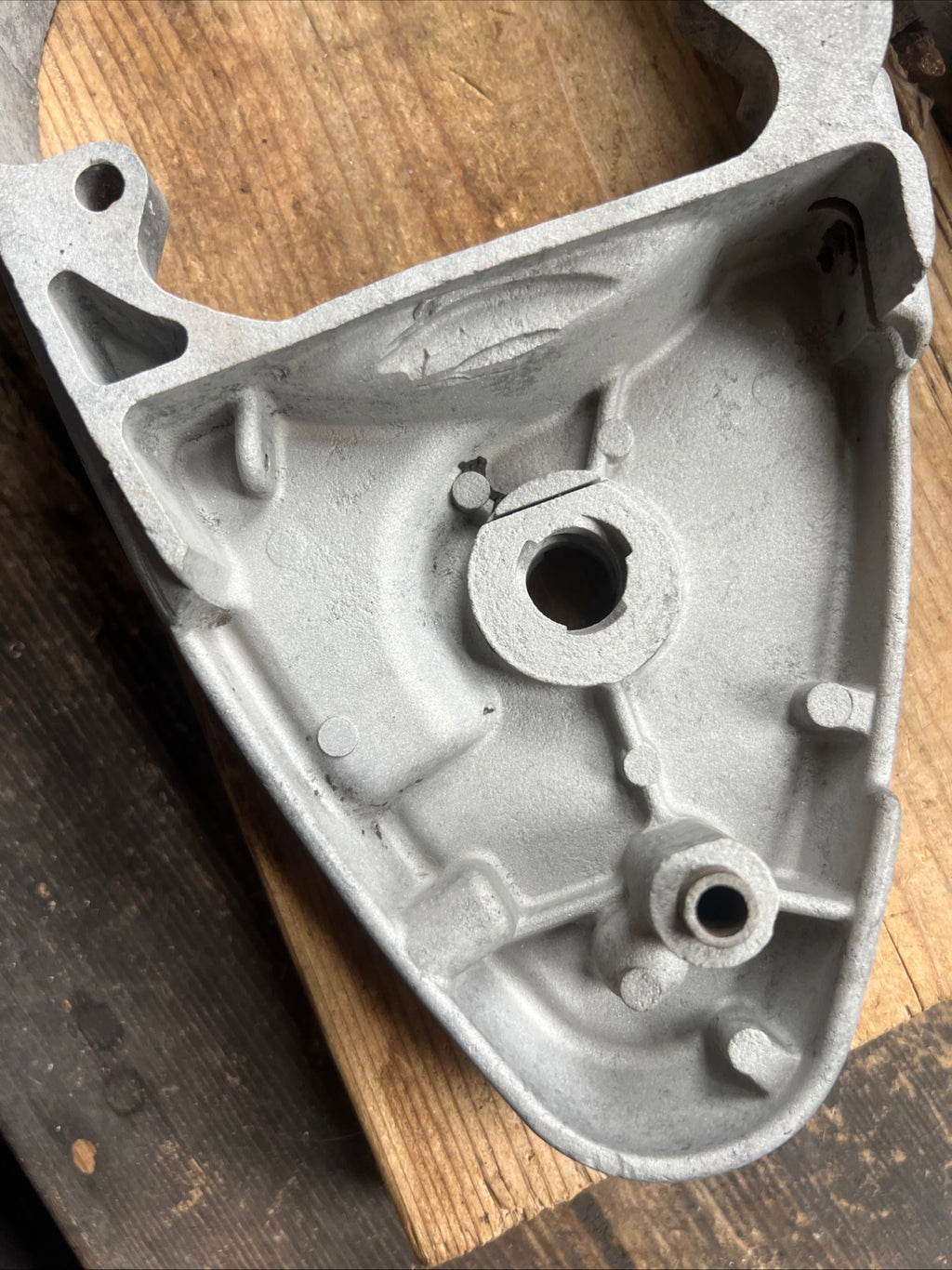 90-1547 BSA Bantam late type inner alternator type engine casing