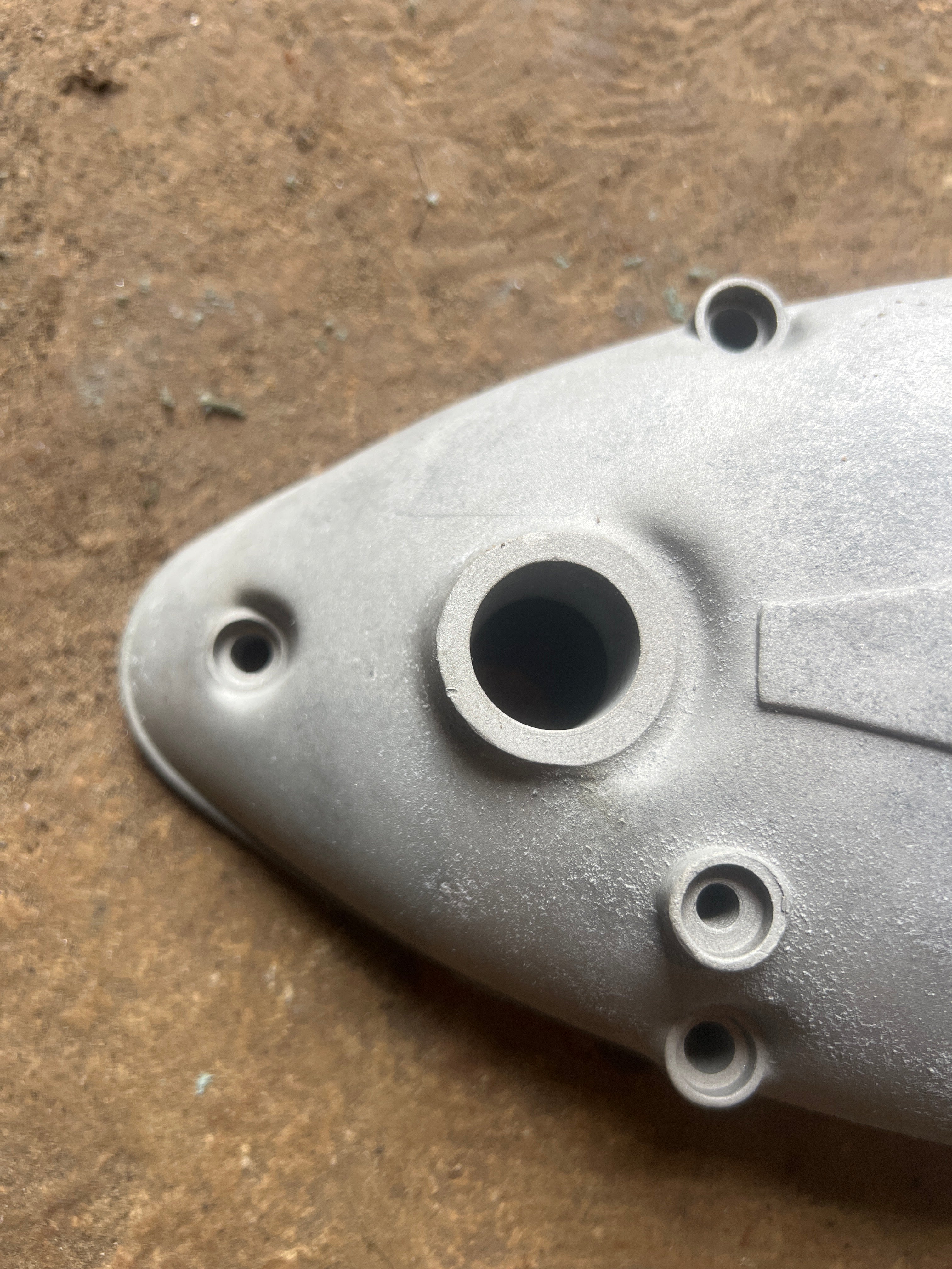 BSA Bantam late points on clutch cover 70-9787/8