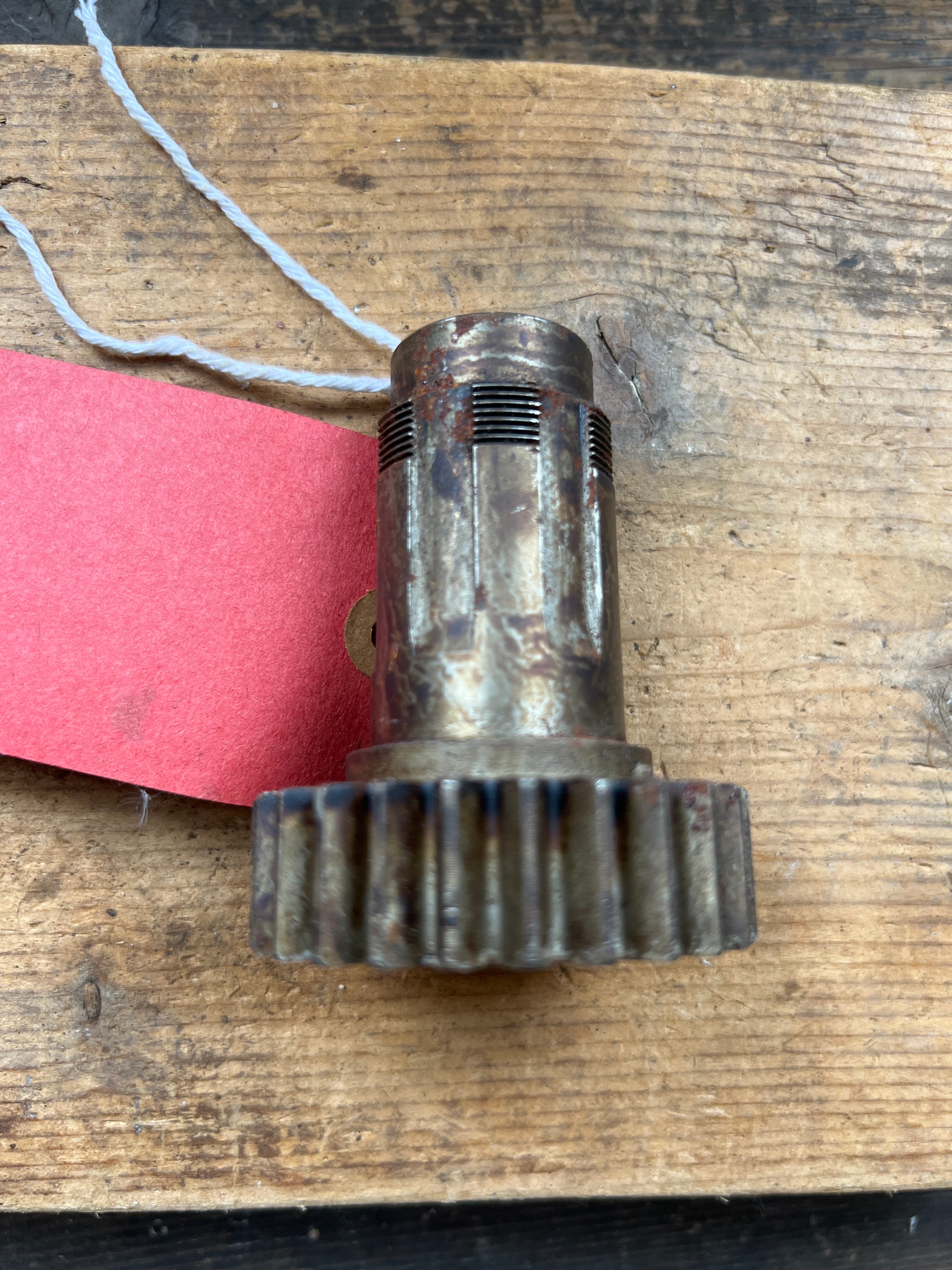 Triumph T4332 57-4332 650 unit OIF gear box 4 speed mainshaft sleeve gear