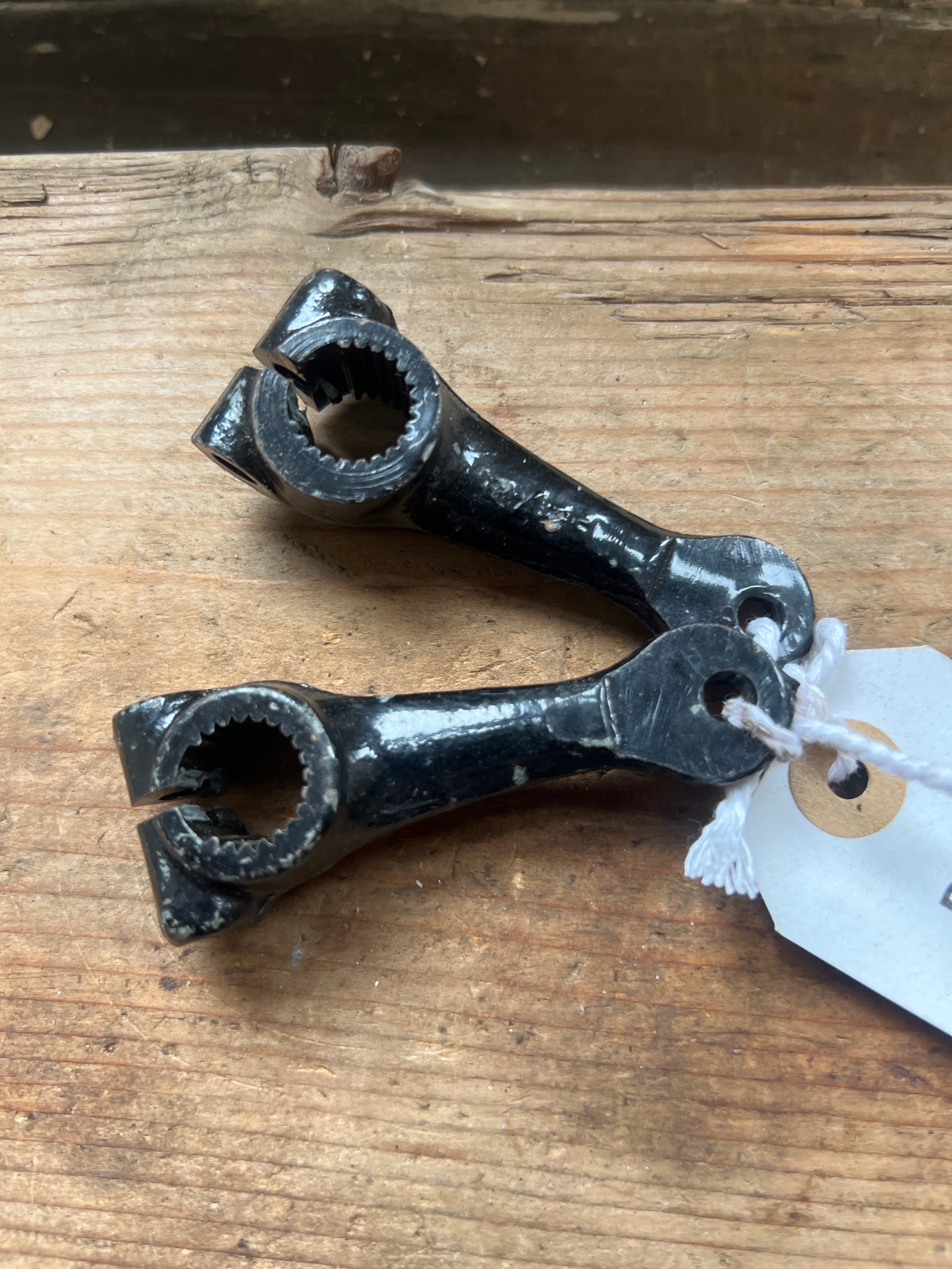 BSA 42-4359 A Series A10 A65 swinging arm cross over rear brake spindle levers splined