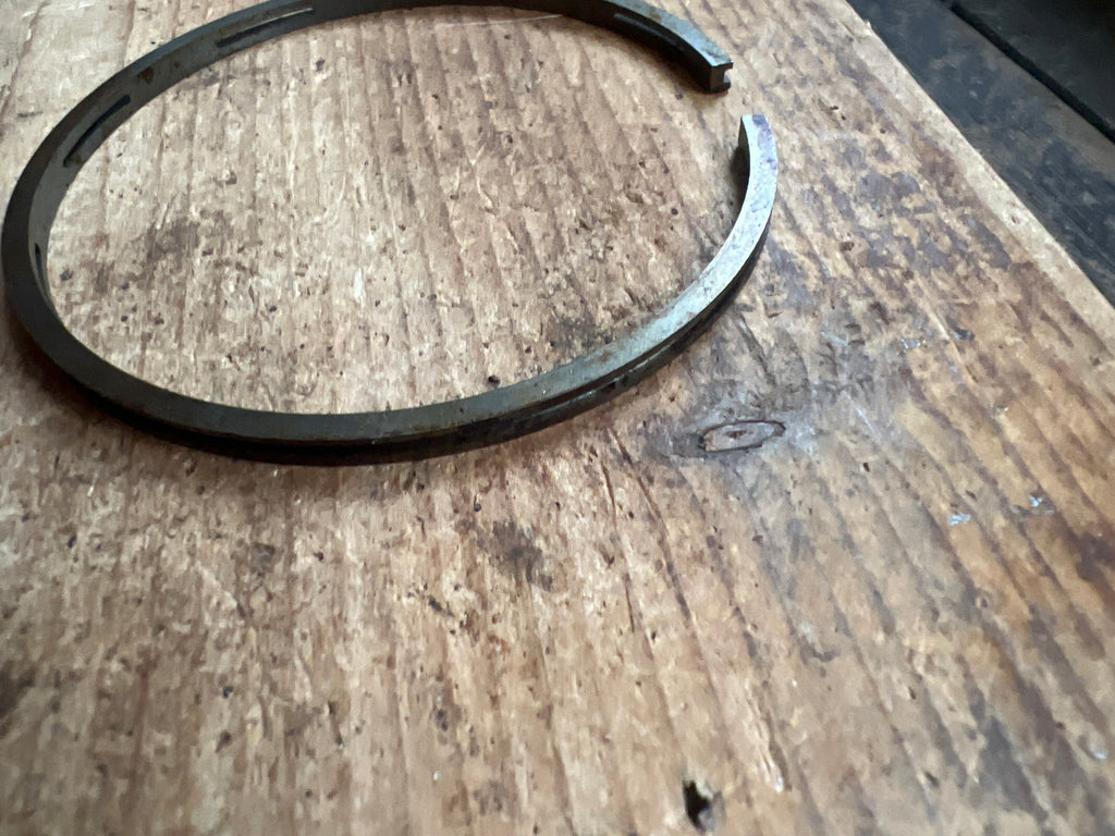 BSA B31 Standard oil ring New old stock