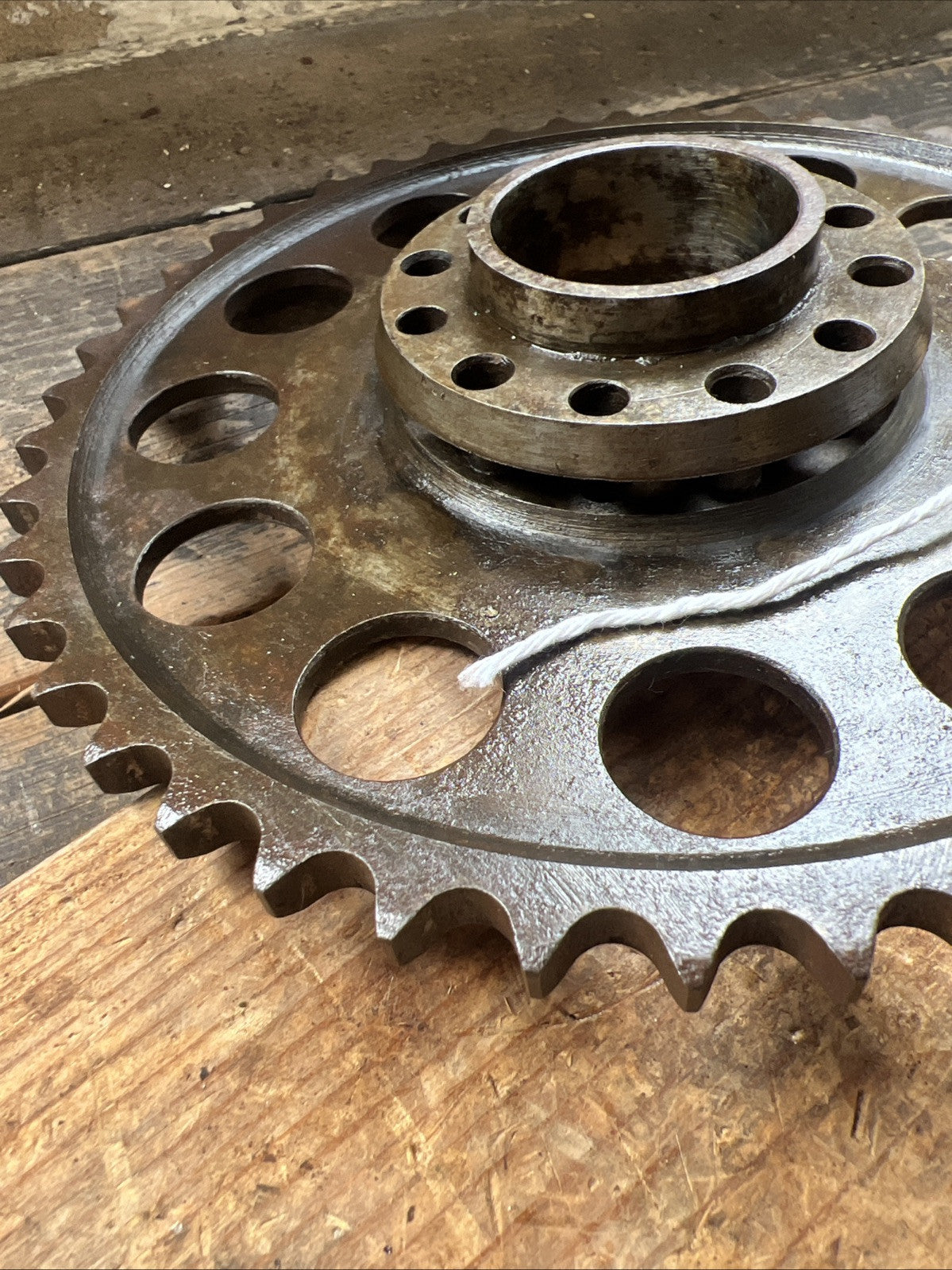 Ariel Clutch Sprocket 350/500/650  44 Tooth