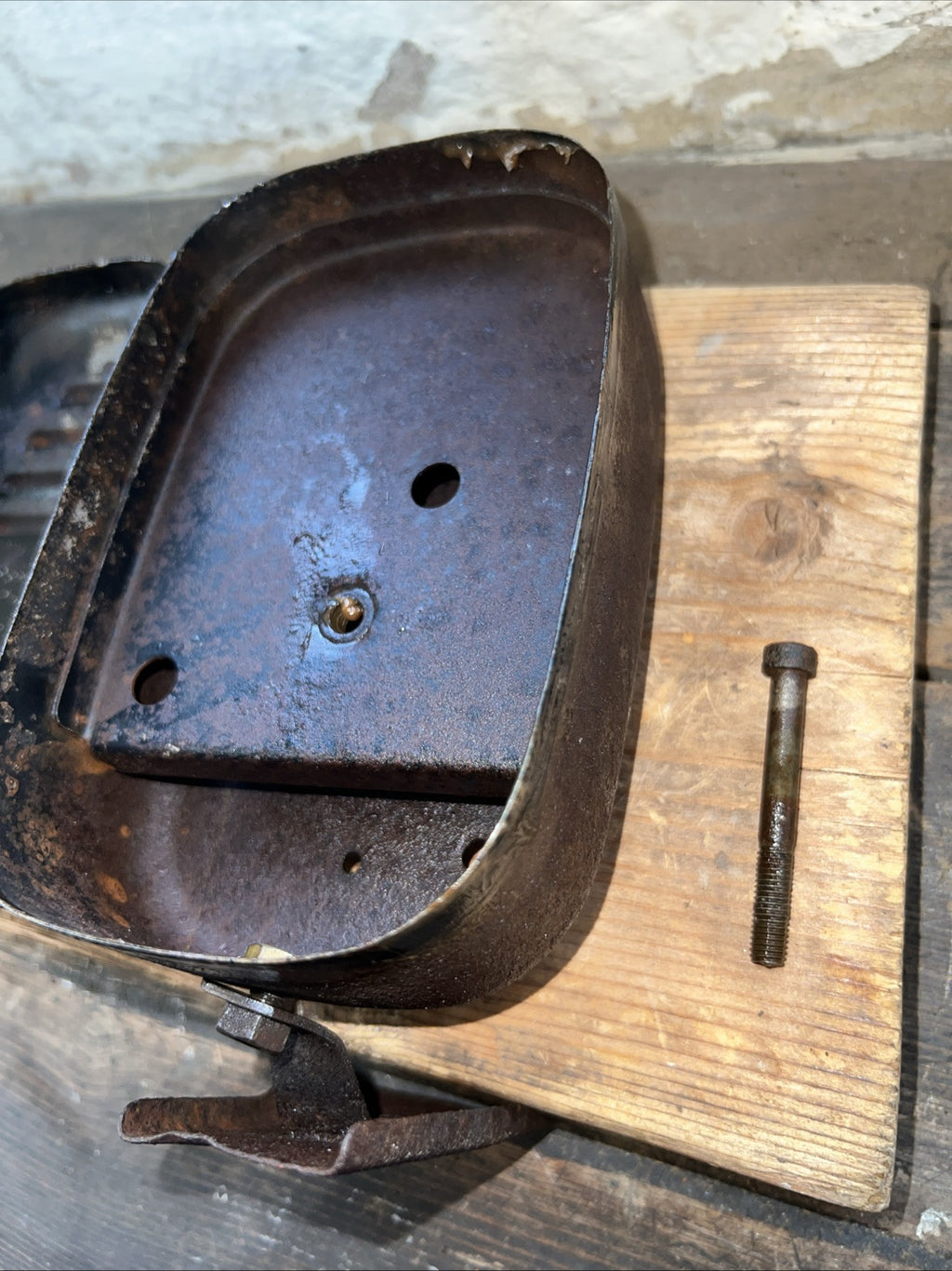 Triumph Tigress BSA Sunbeam Scooter Air Filter Box 175cc 76-9350