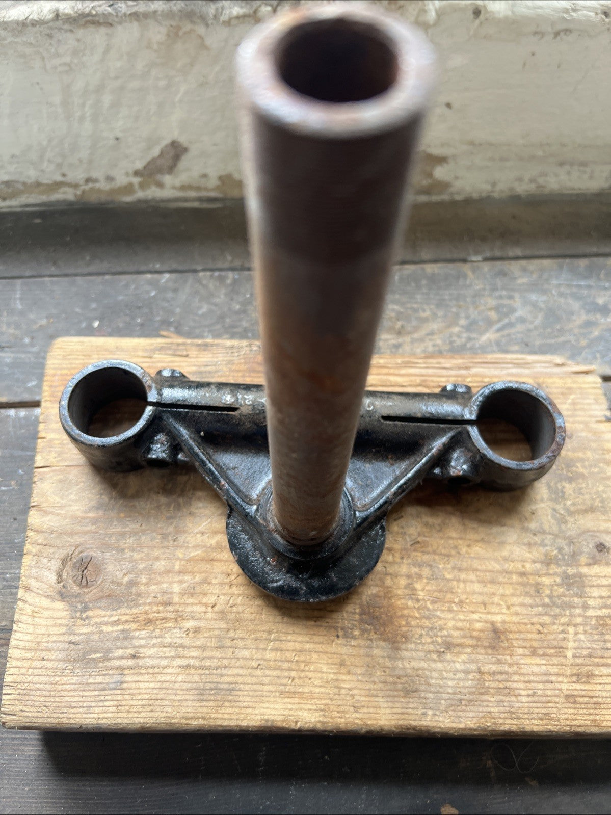 Triumph 97-3660 500/650 Twin Lower Fork Yoke