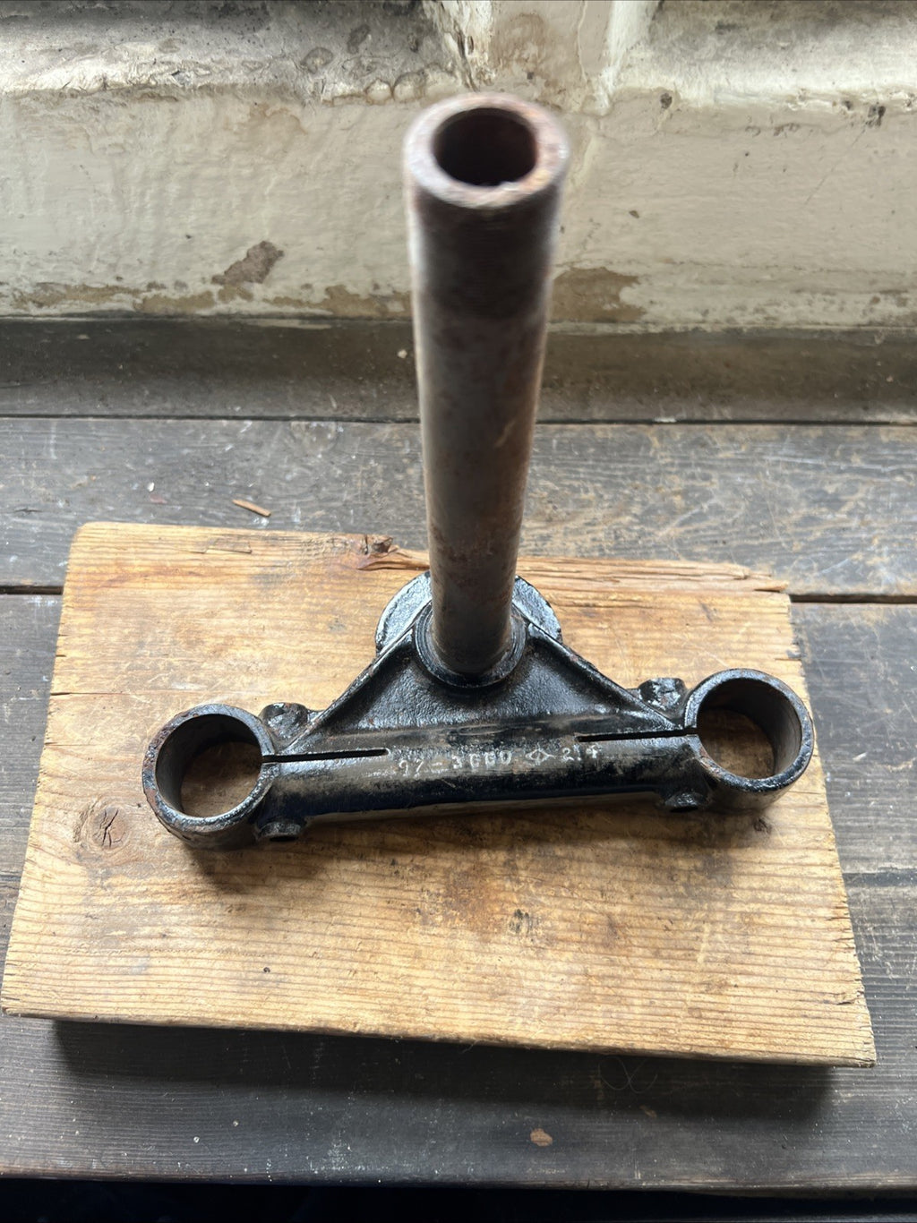 Triumph 97-3660 500/650 Twin Lower Fork Yoke