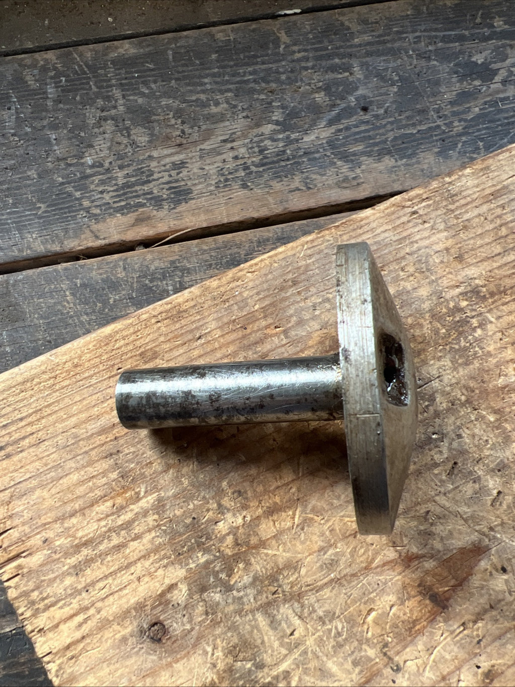 Velocette 350 500 Swinging Arm Type M200/4 Intermediate Timing Gear Spindle