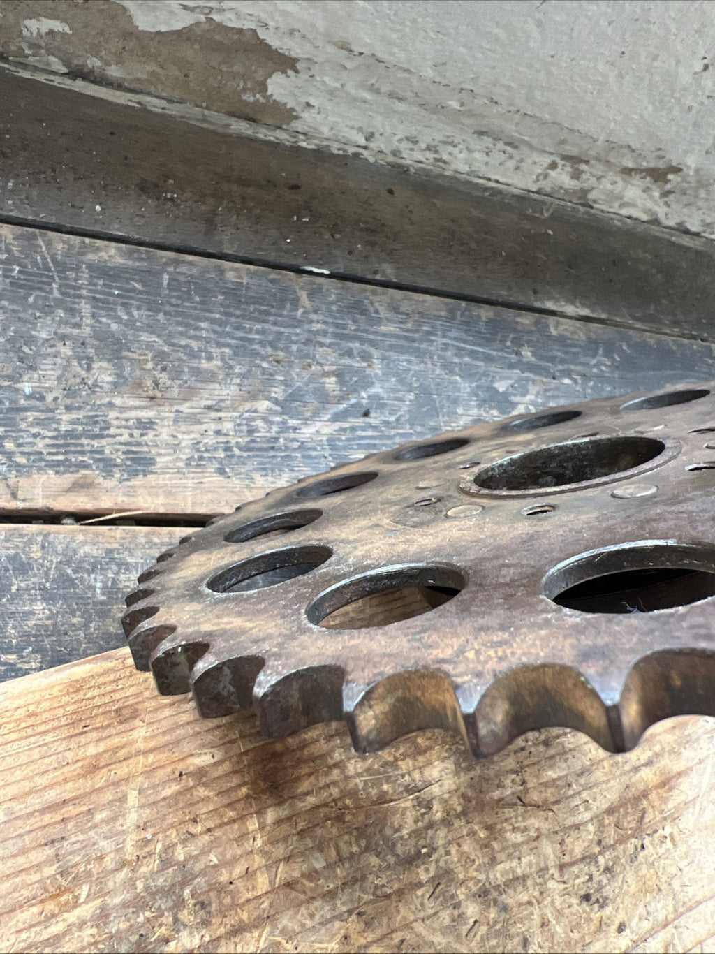 Ariel Clutch Sprocket 350/500/650  44 Tooth